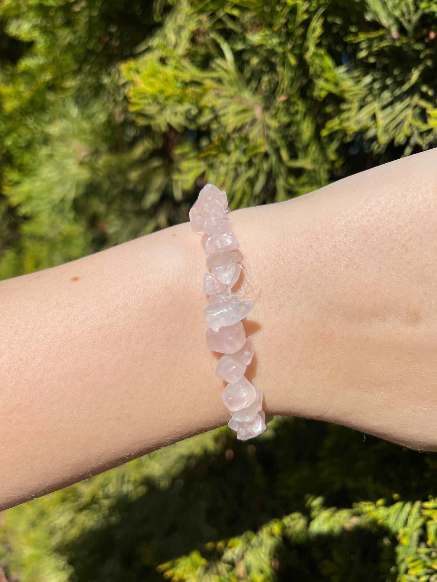 Armband aus Rosenquarz-Chipstone-Perlen - 1 Stück