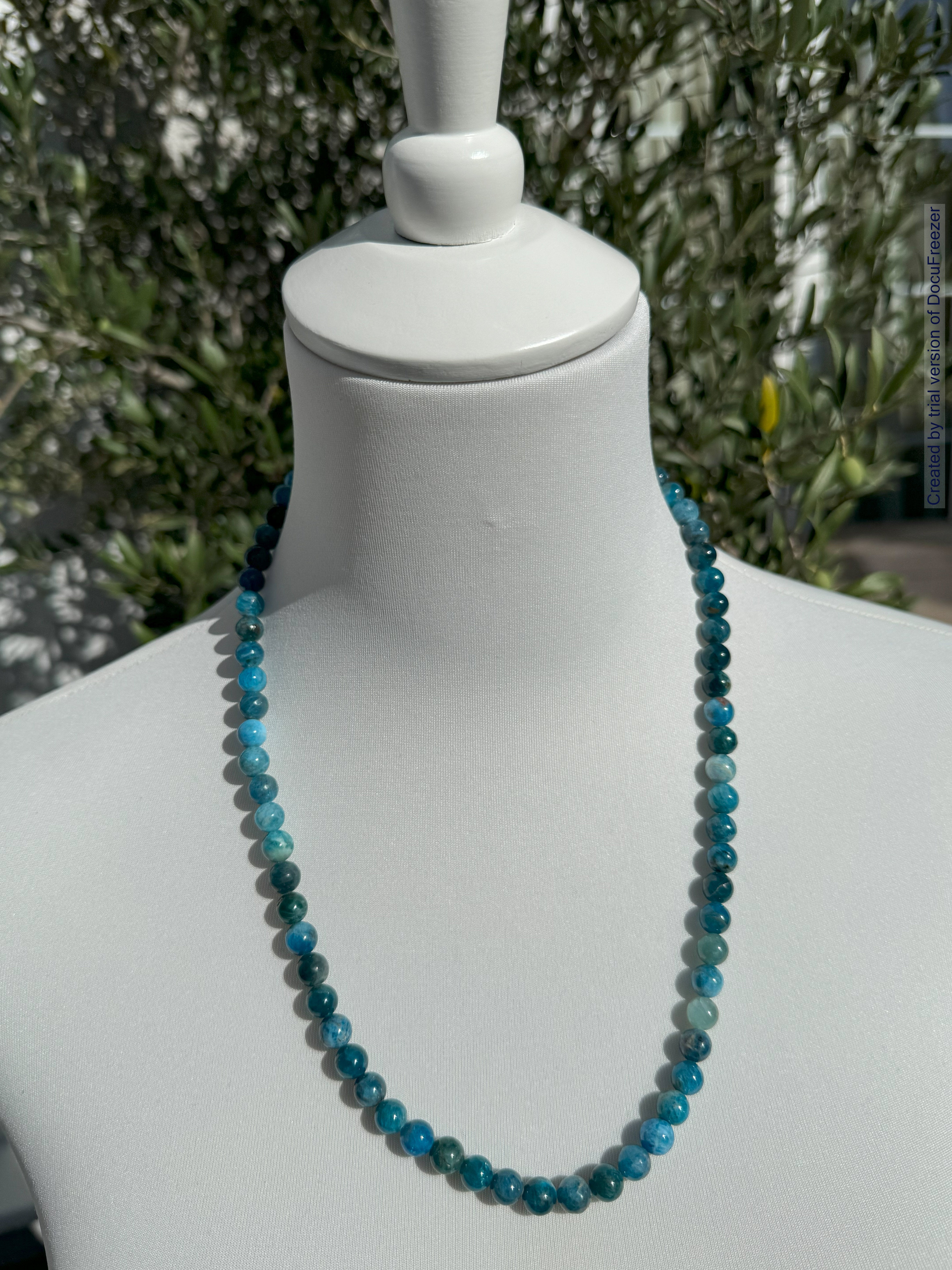 Kette aus blauem Apatit -Perlen 8 mm -verschiedene Längen - 1 Stück - crystal paradise