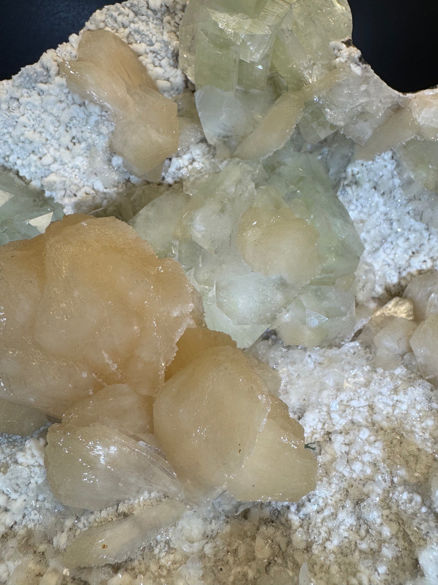 Grüner Apophyllit mit Stilbit XXL Cluster aus Maharashtra, Nashik pune, Indien (5087g)