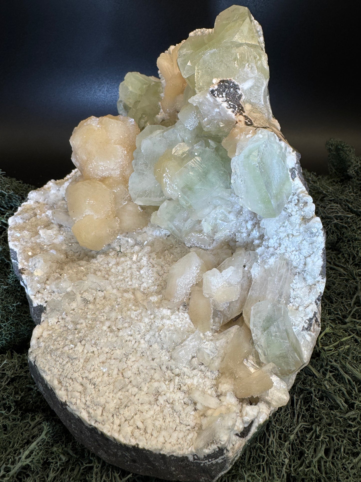 Grüner Apophyllit mit Stilbit XXL Cluster aus Maharashtra, Nashik pune, Indien (5087g)