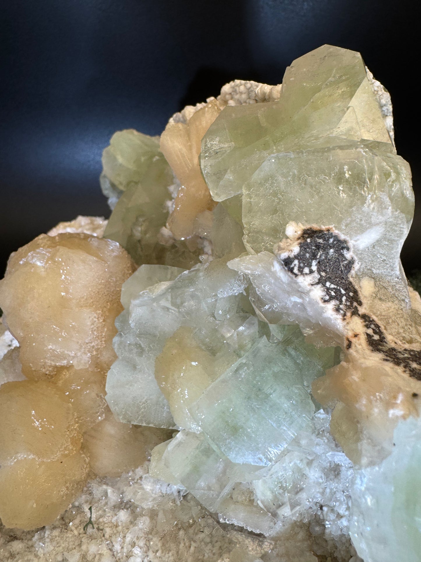 Grüner Apophyllit mit Stilbit XXL Cluster aus Maharashtra, Nashik pune, Indien (5087g)