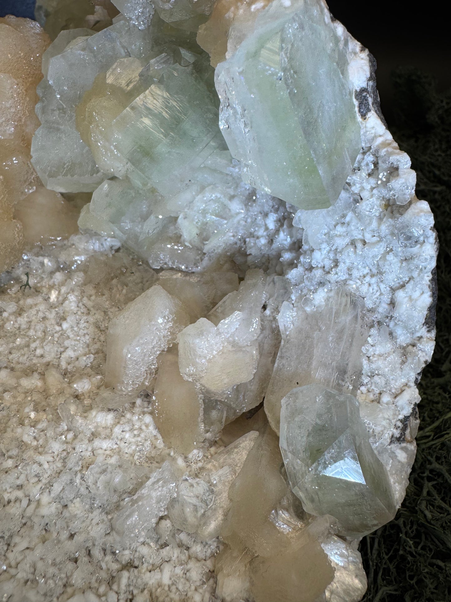 Grüner Apophyllit mit Stilbit XXL Cluster aus Maharashtra, Nashik pune, Indien (5087g)