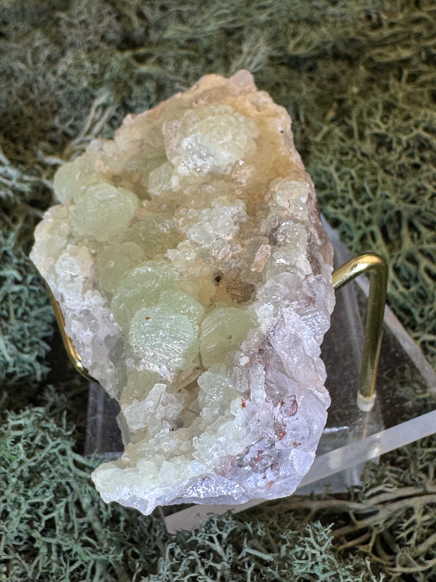 Prehnit und Quarz Handstufe aus Hubei, China (66g) - crystal paradise