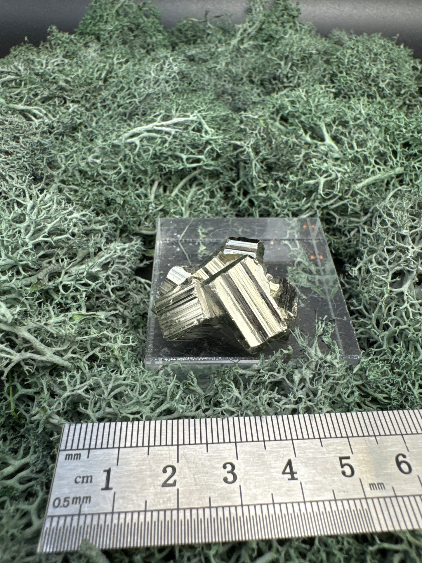 Pyrit an Bergkristall aus Indonesien - 1 Stück - crystal paradise