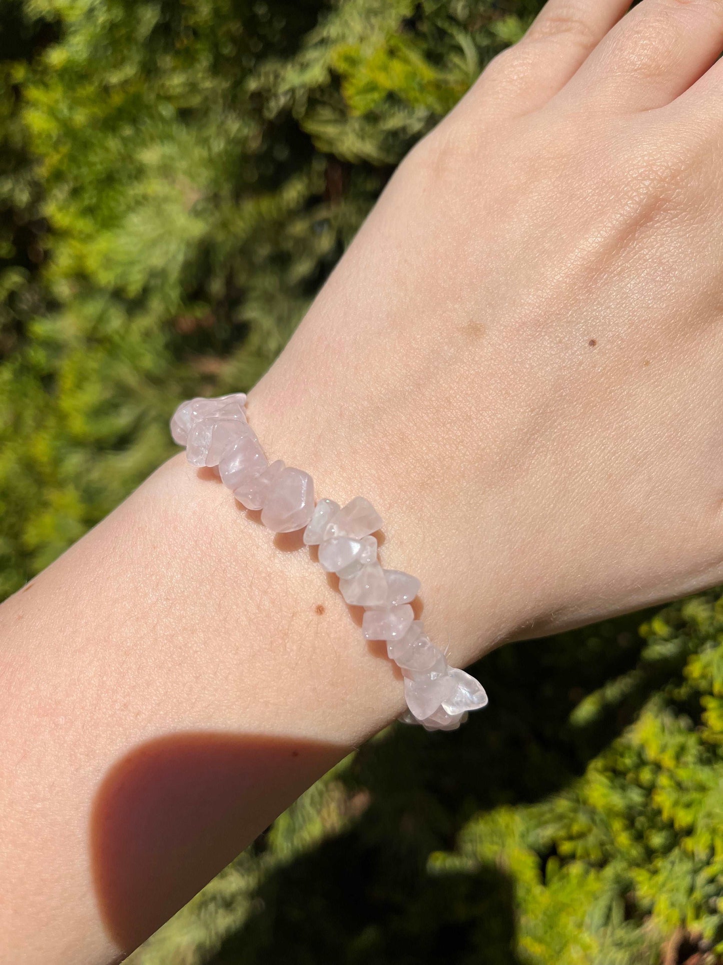 Armband aus Rosenquarz-Chipstone-Perlen - 1 Stück