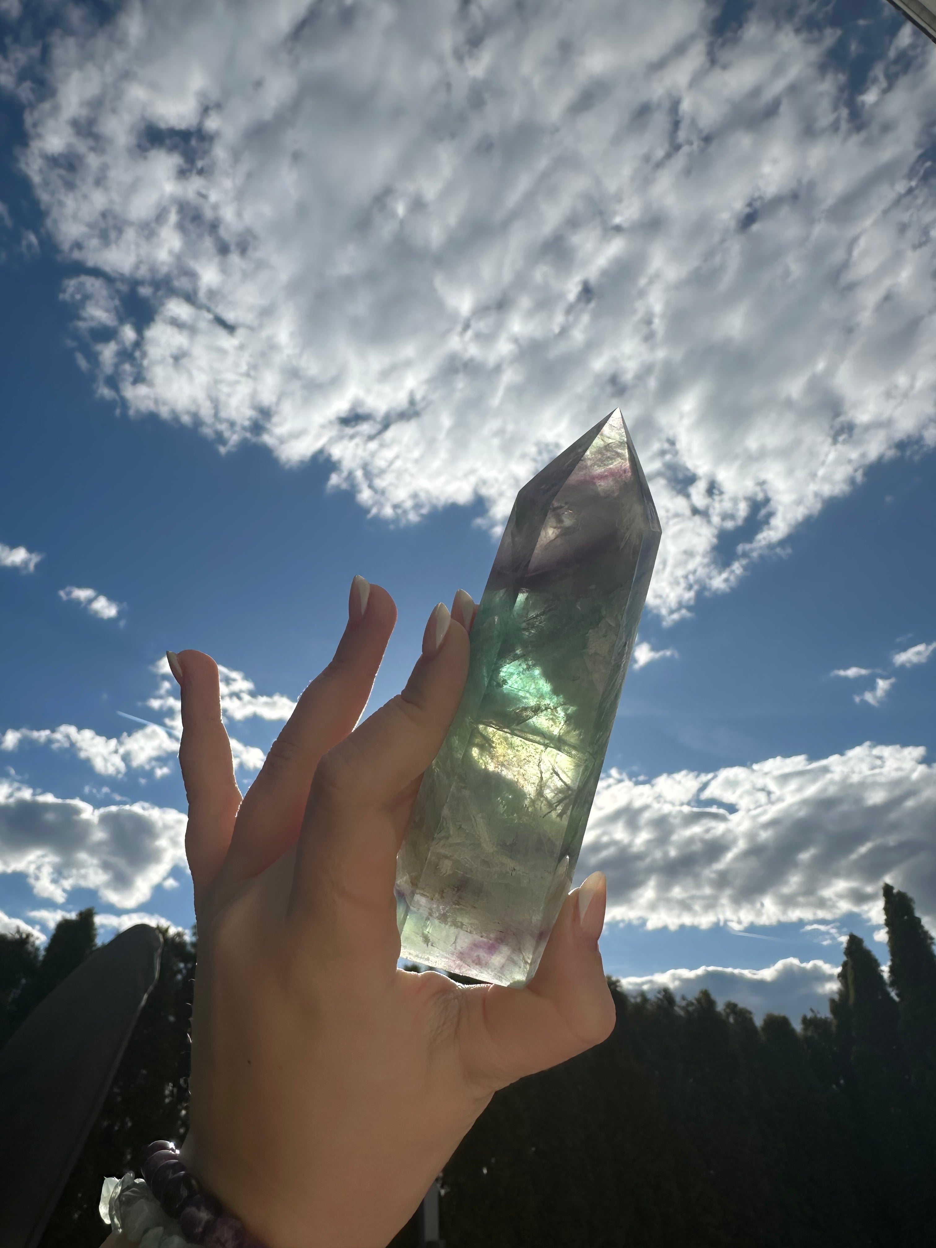 Schneeflocken Fluorit Spitze/Tower gross - 1 Stück (>290g / 13cm hoch) - crystal paradise