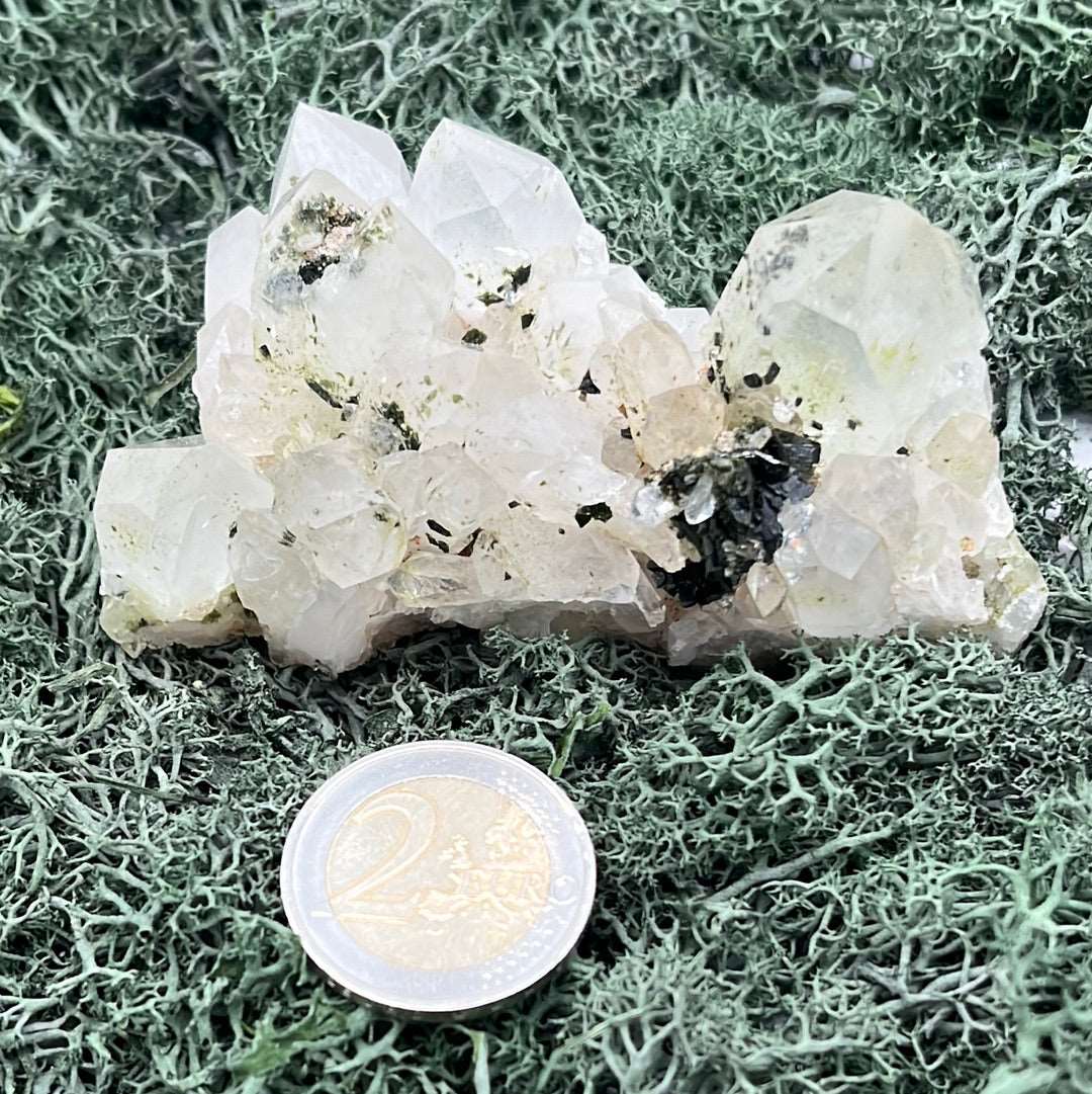 Epidot und Himalaya Quarz (Bergkristall) aus dem Skardu Tal in Pakistan (162g) - Handstufe