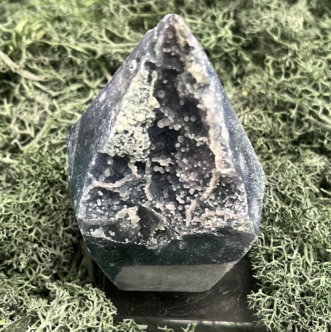Trauben Achat Freeform aus Indonesien (220g) - schönes Violett in Obeliskenform - crystal paradise