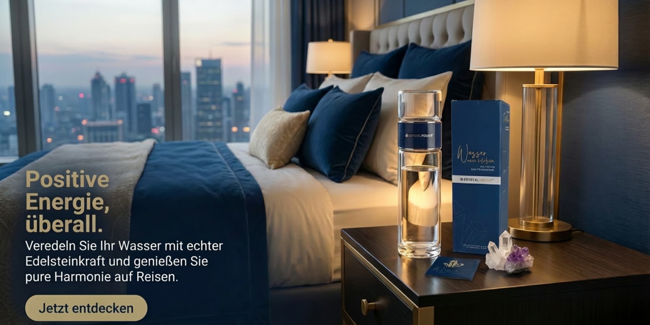 crystalpower Wasserflasche in einem Hotelzimmer