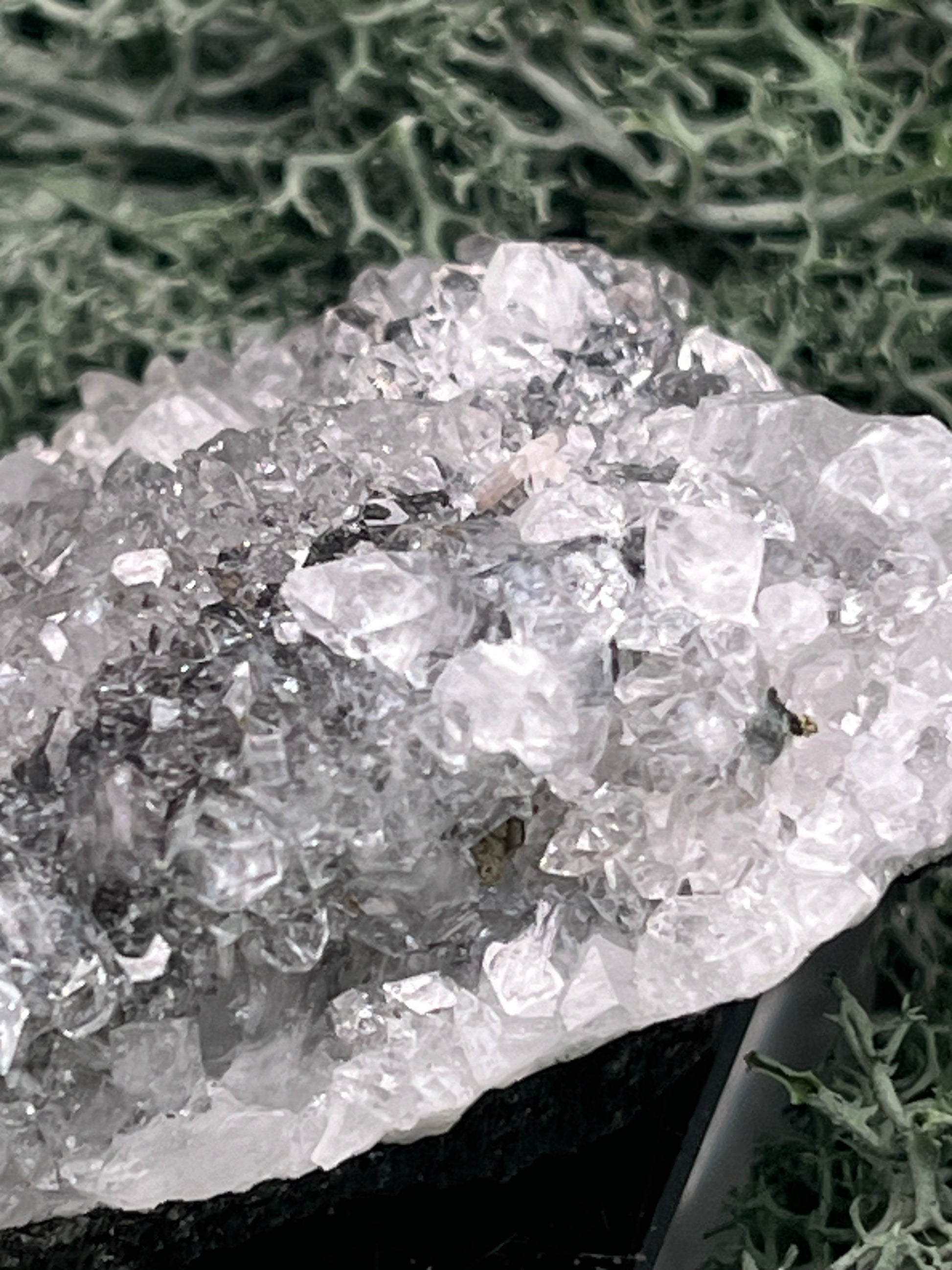 Apophyllit Stufe aus Indien (110g) - viele Kristalle - crystal paradise