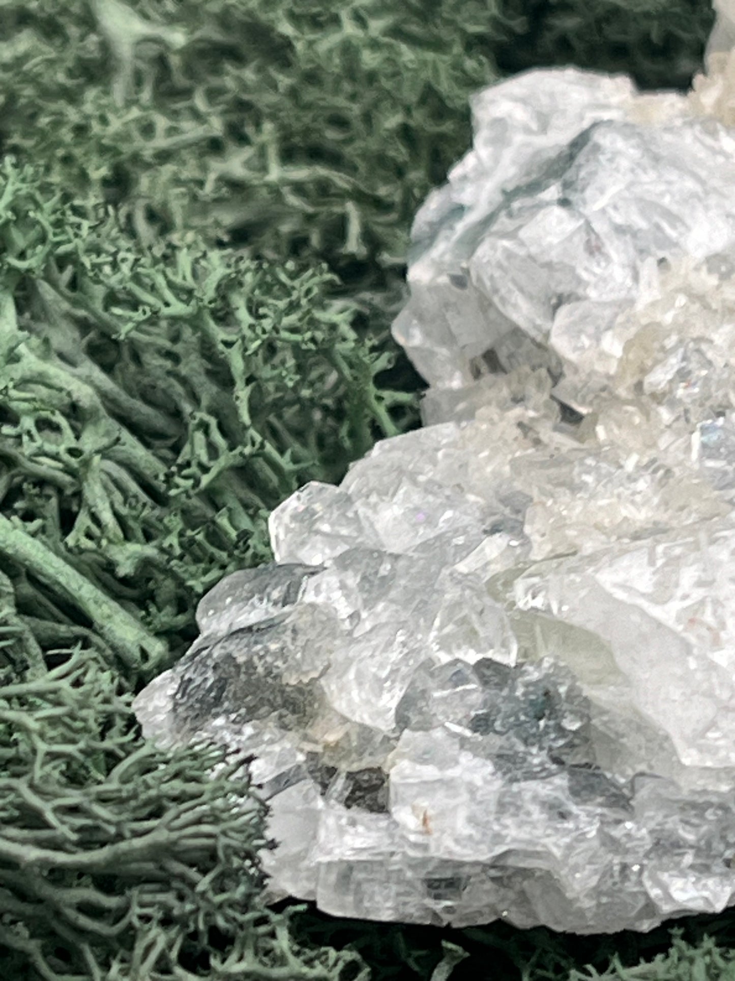 Apophyllit Stufe aus Indien (127g) - viele Kristalle - crystal paradise