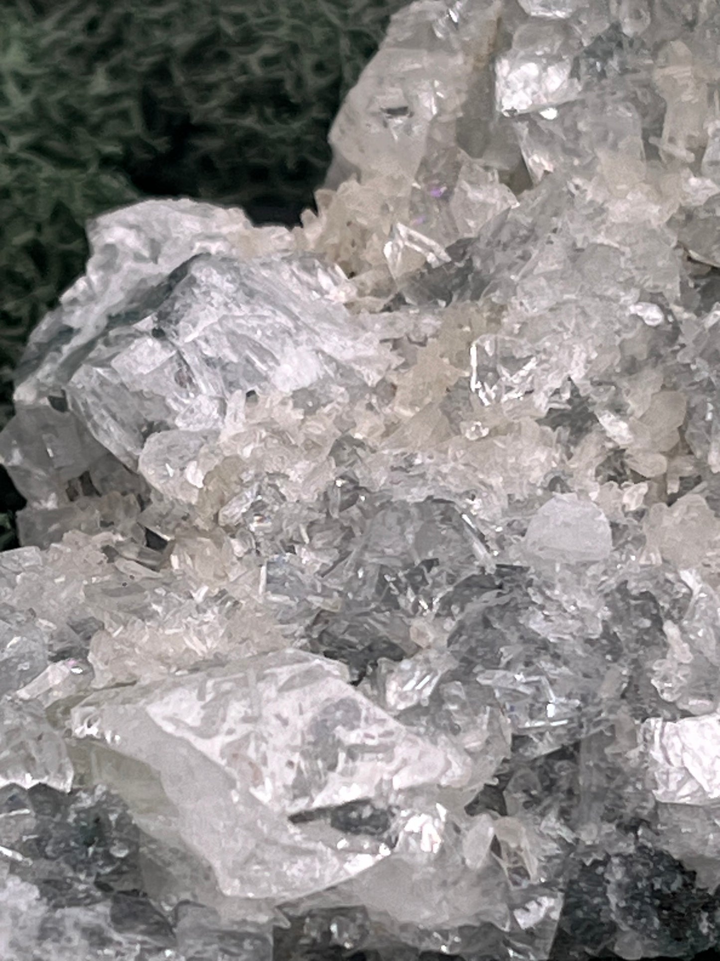 Apophyllit Stufe aus Indien (127g) - viele Kristalle - crystal paradise