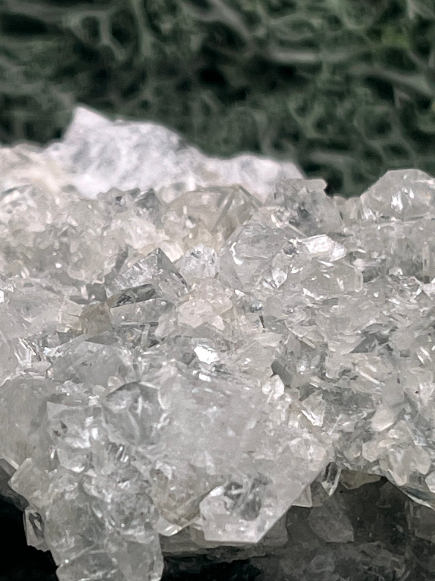 Apophyllit Stufe aus Indien (127g) - viele Kristalle - crystal paradise