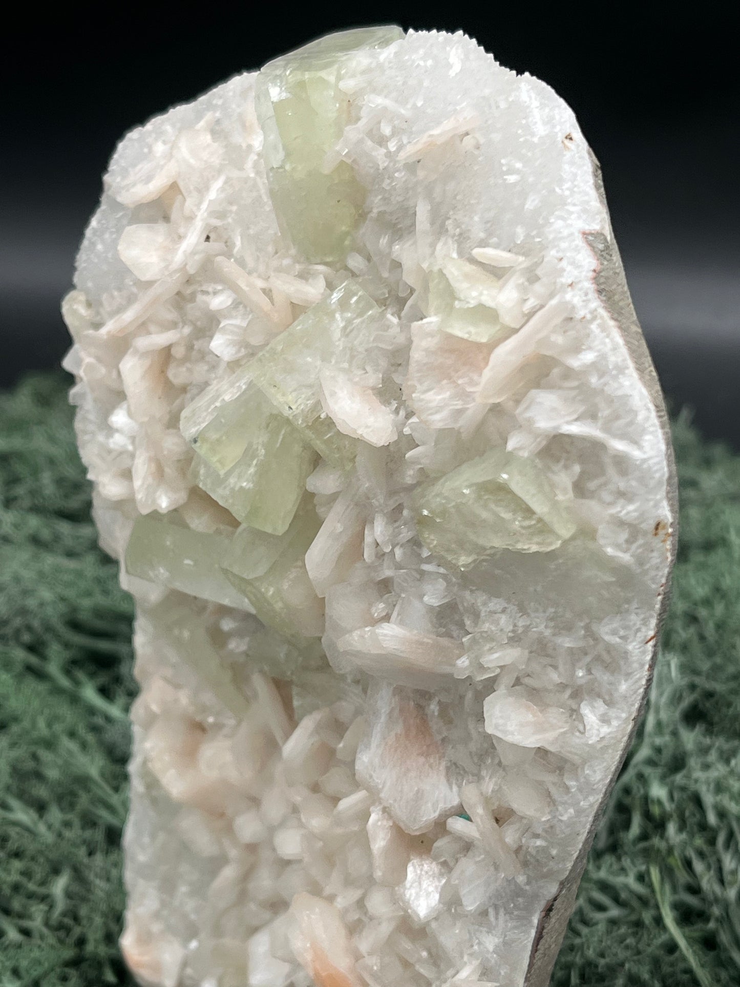Apophyllit Stilbit Cluster XL aus Indien (1024g)- schöne grüne Kristalle - crystal paradise