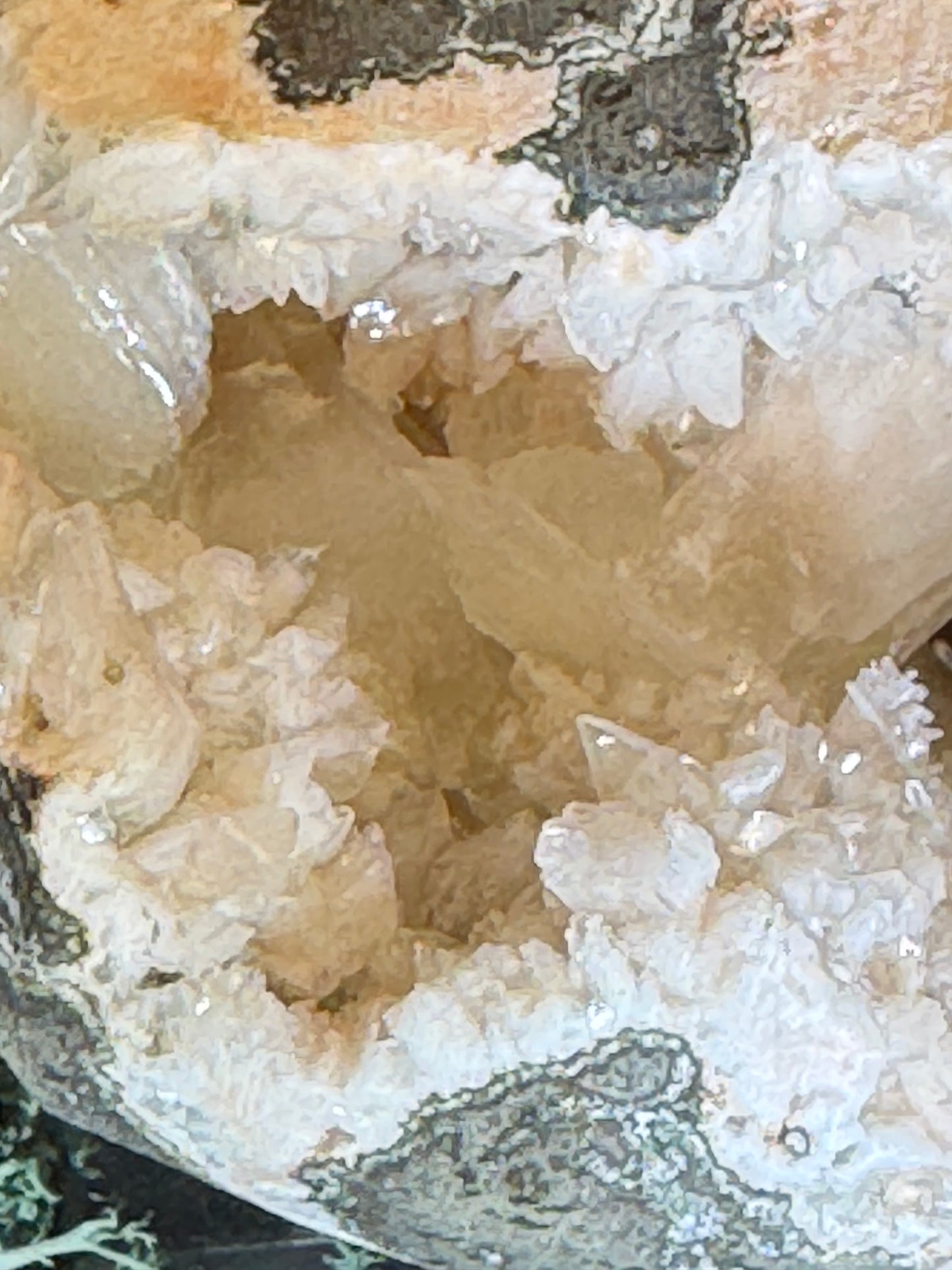 Heulandit / Euzeolit Geode mit Stilbit aus Maharashtra, Nashik pune, Indien (440g) - crystal paradise