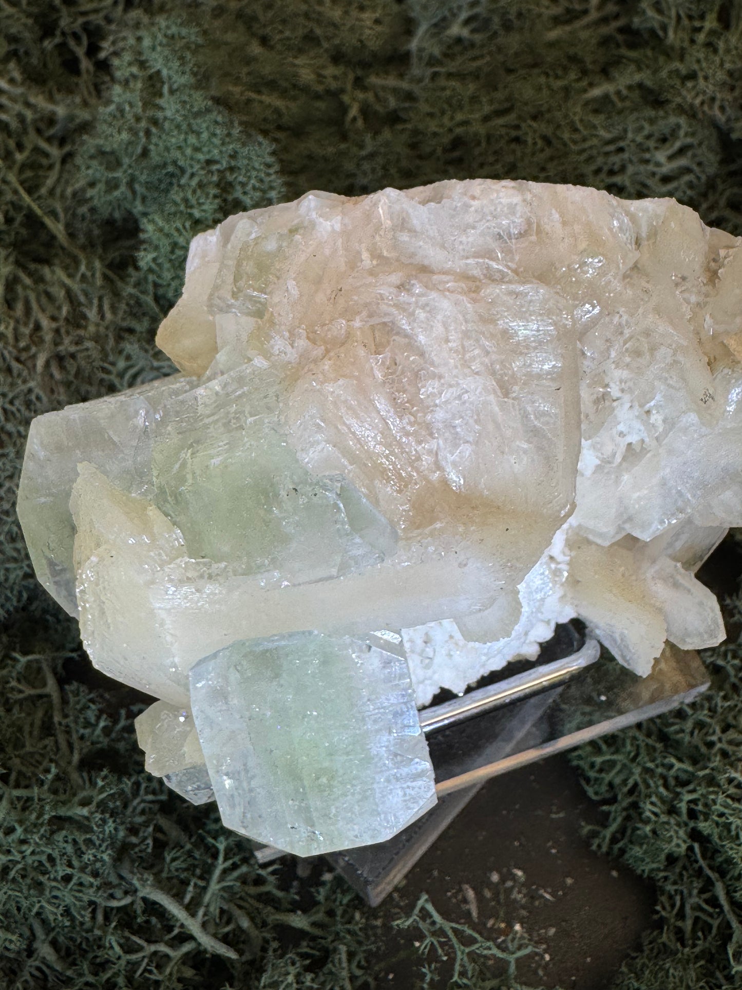 Grüner Apophyllit mit Stilbit Cluster aus Maharashtra, Nashik pune, Indien (193g)