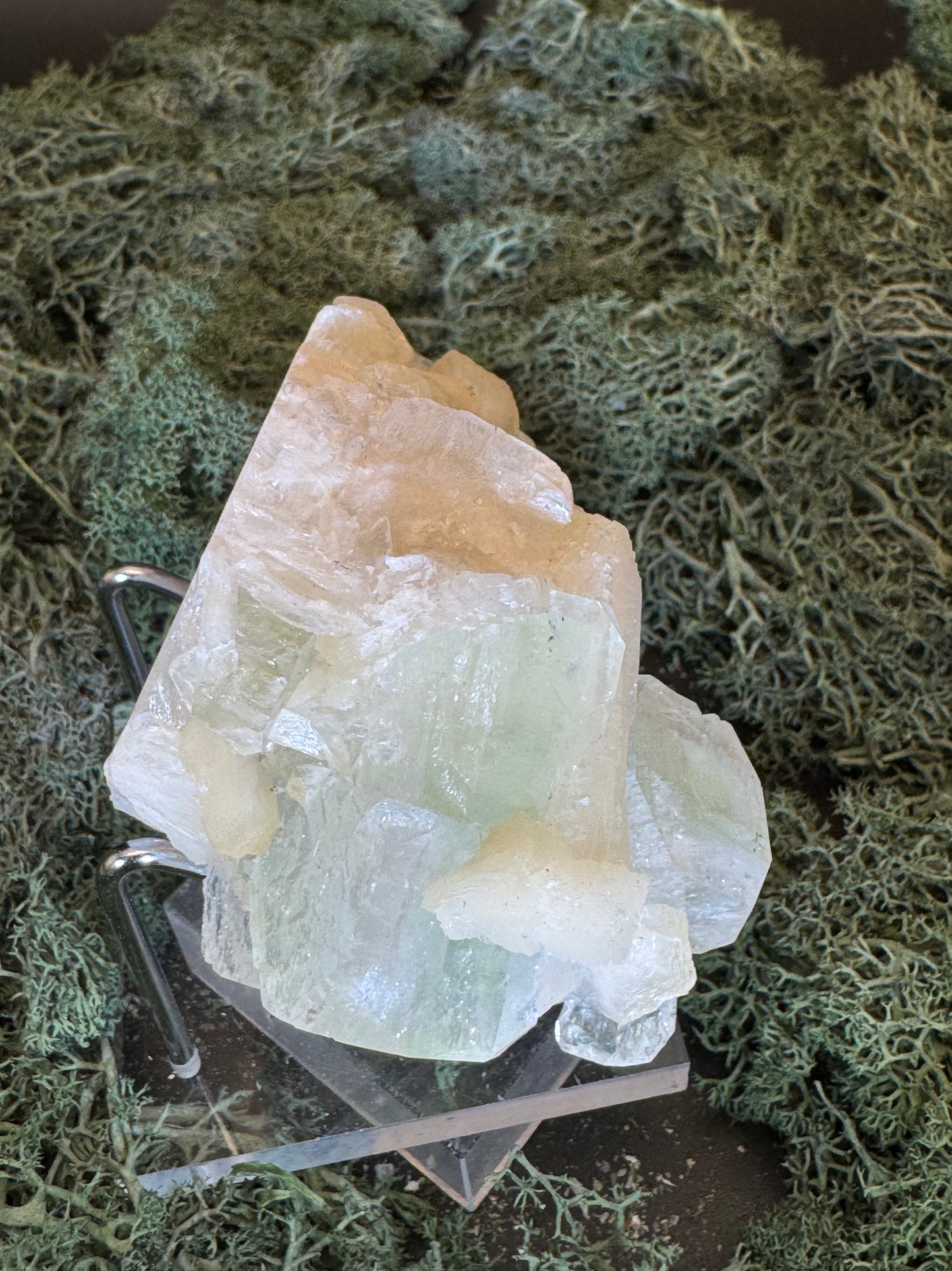 Grüner Apophyllit mit Stilbit Cluster aus Maharashtra, Nashik pune, Indien (193g)