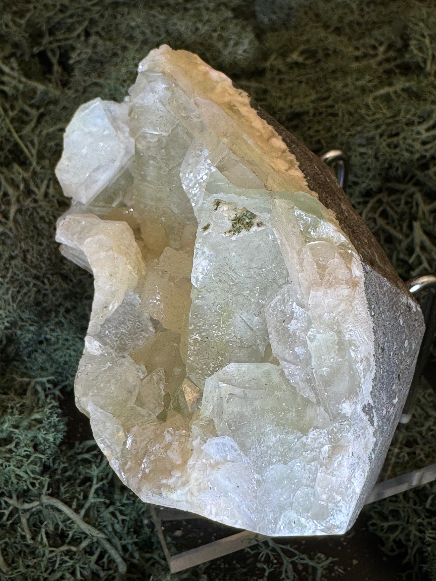 Grüner Apophyllit mit Stilbit Cluster aus Maharashtra, Nashik pune, Indien (293g) - crystal paradise