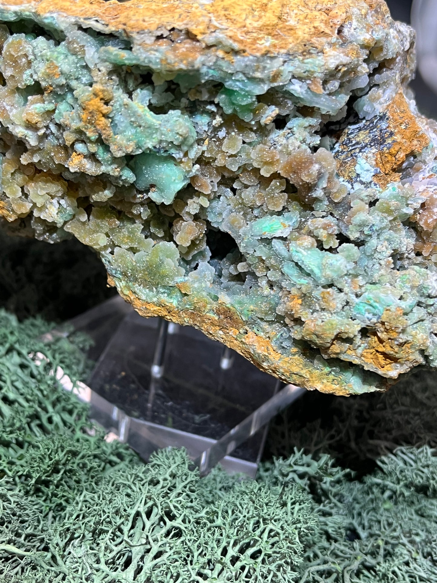 Smithsonit aus Indonesien (1123g) - XXL Stufe - glitzende grüne Kristalle in Trauenform - crystal paradise