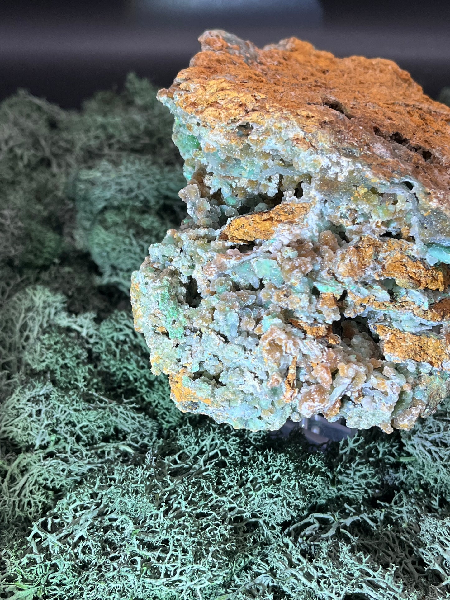 Smithsonit aus Indonesien (1123g) - XXL Stufe - glitzende grüne Kristalle in Trauenform - crystal paradise