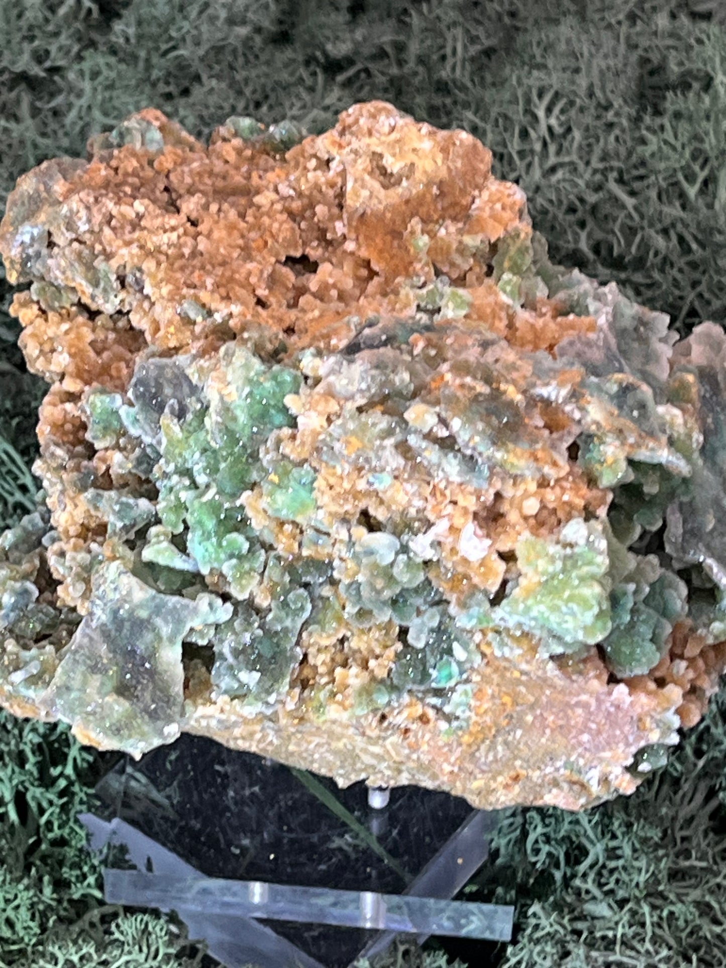 Smithsonit aus Indonesien (634g) - Handstufe - glitzende grüne Kristalle in Trauenform - crystal paradise