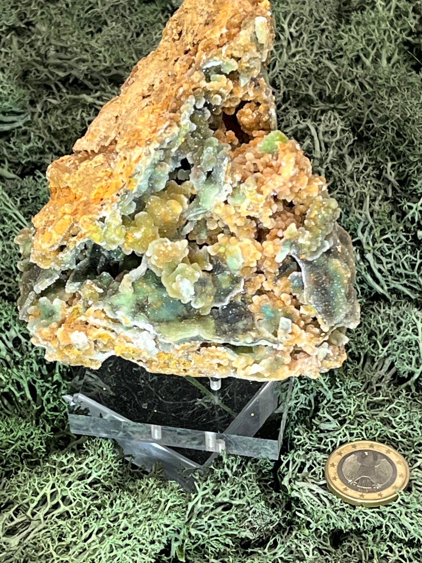 Smithsonit aus Indonesien (475g) - Handstufe - glitzende grüne Kristalle in Trauenform - crystal paradise