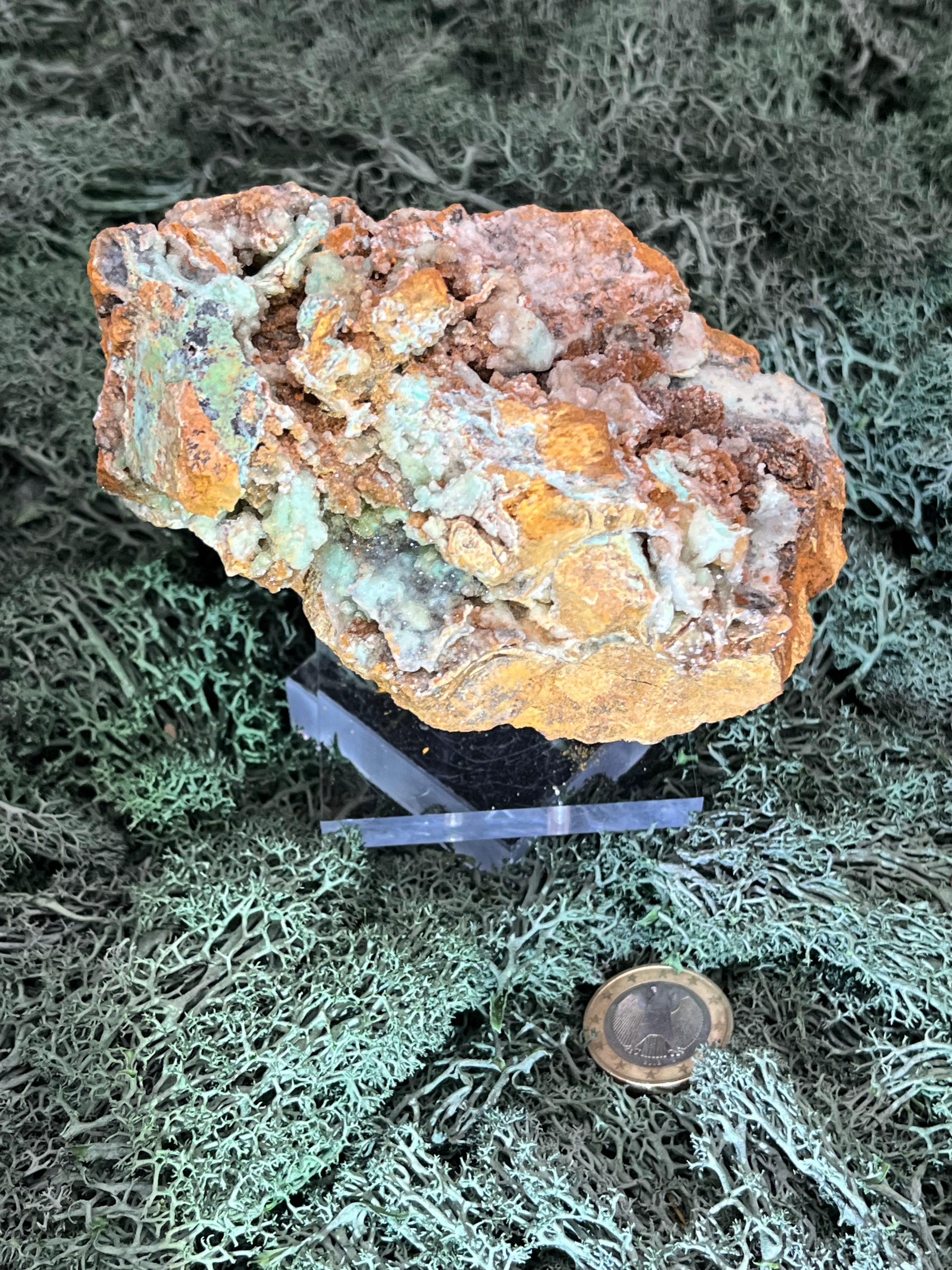Smithsonit aus Indonesien (359g) - Handstufe - glitzende grüne Kristalle in Trauenform mit Druzys - crystal paradise