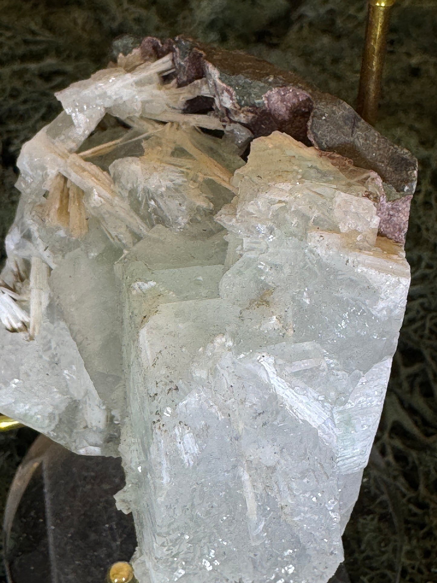 Grüner Apophyllit mit Hevlandit Cluster aus Maharashtra, Nashik pune, Indien (234g) - crystal paradise