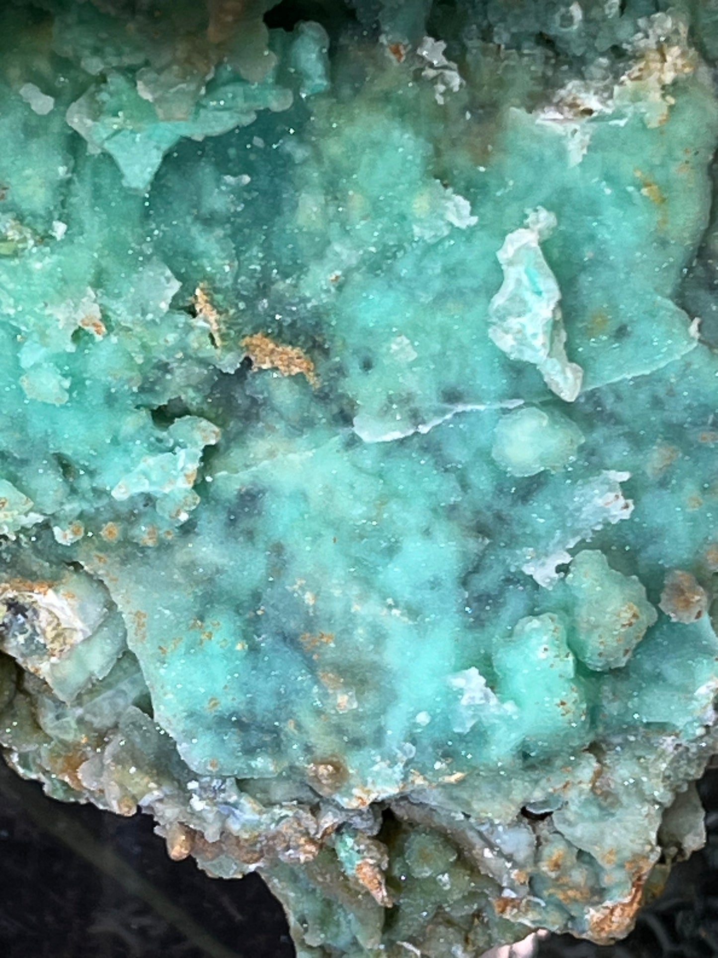 Smithsonit aus Indonesien (265g) - Handstufe - glitzernde grüne Kristalle - helles grün - crystal paradise