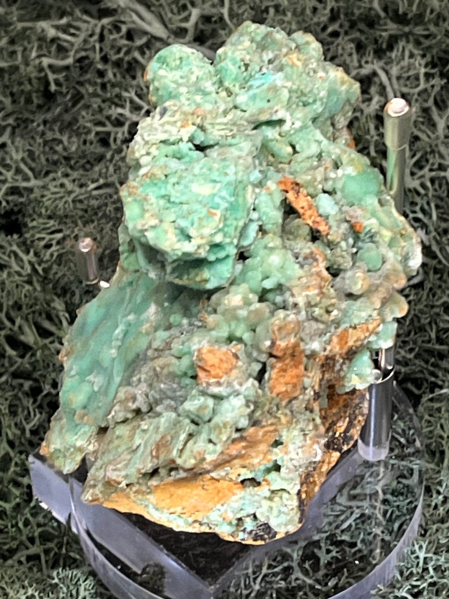 Smithsonit aus Indonesien (265g) - Handstufe - glitzernde grüne Kristalle - helles grün - crystal paradise