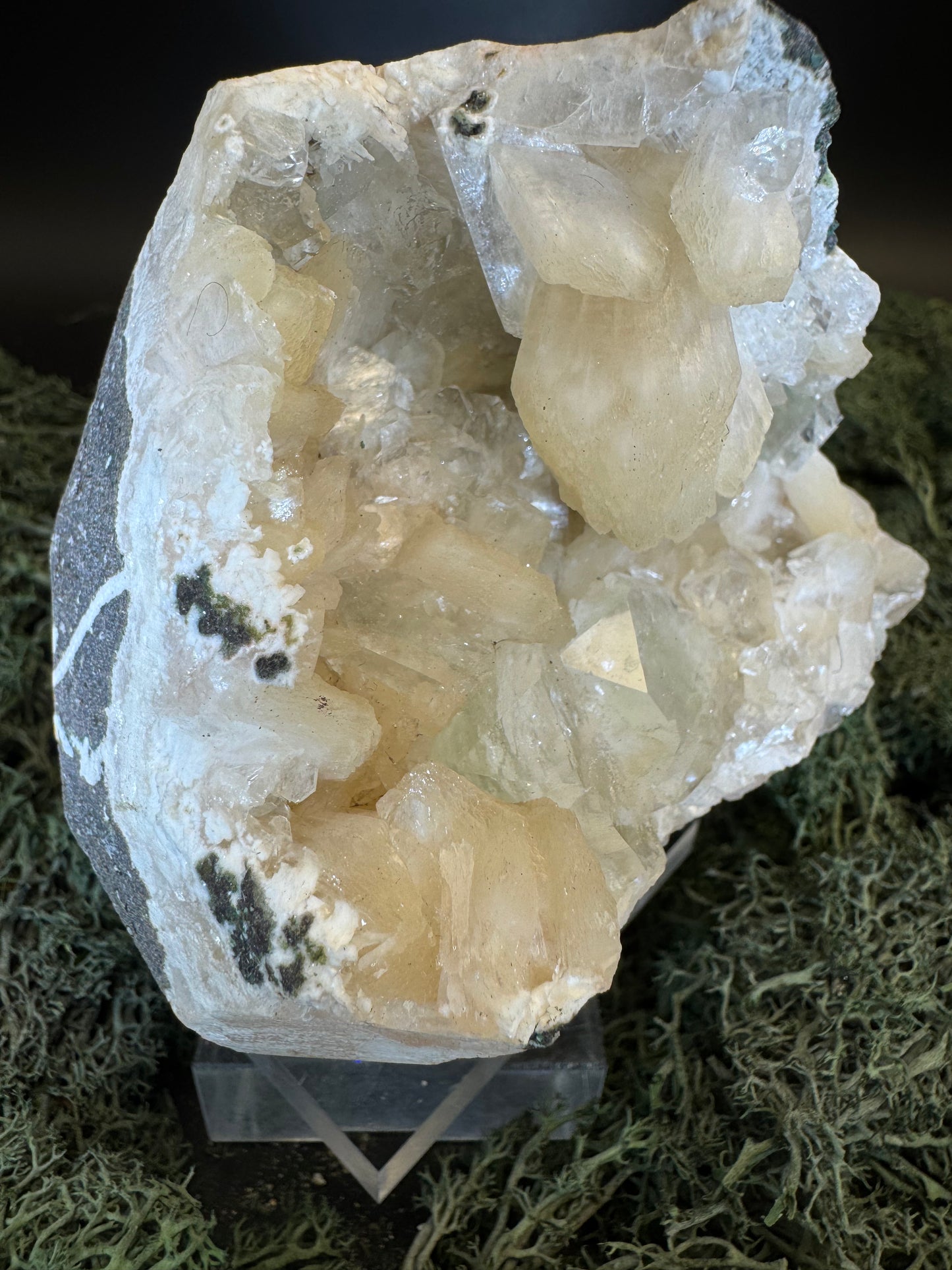 Grüner Apophyllit mit Stilbit Cluster aus Maharashtra, Nashik pune, Indien (536g) - crystal paradise