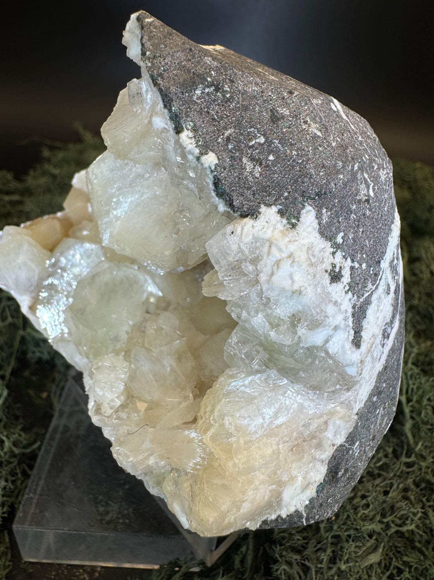 Grüner Apophyllit mit Stilbit Cluster aus Maharashtra, Nashik pune, Indien (536g) - crystal paradise