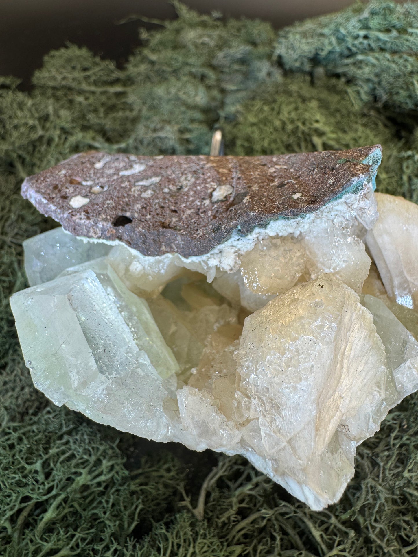 Grüner Apophyllit mit Stilbit Cluster aus Maharashtra, Nashik pune, Indien (389g) - druzy - crystal paradise