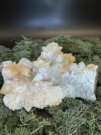 Grüner Apophyllit mit Stilbit Cluster aus Maharashtra, Nashik pune, Indien (803g) - crystal paradise