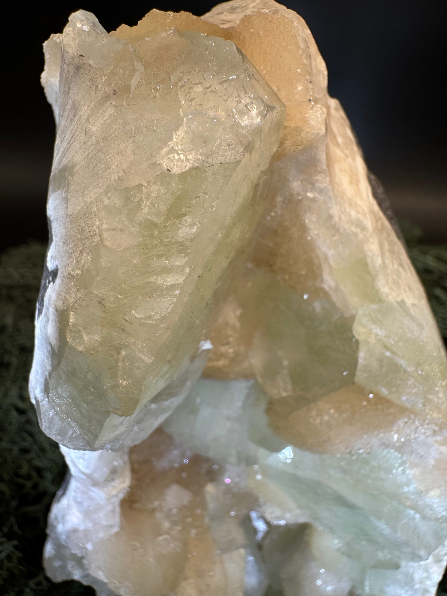 Grüner Apophyllit mit Stilbit Cluster aus Maharashtra, Nashik pune, Indien (1156g) - crystal paradise