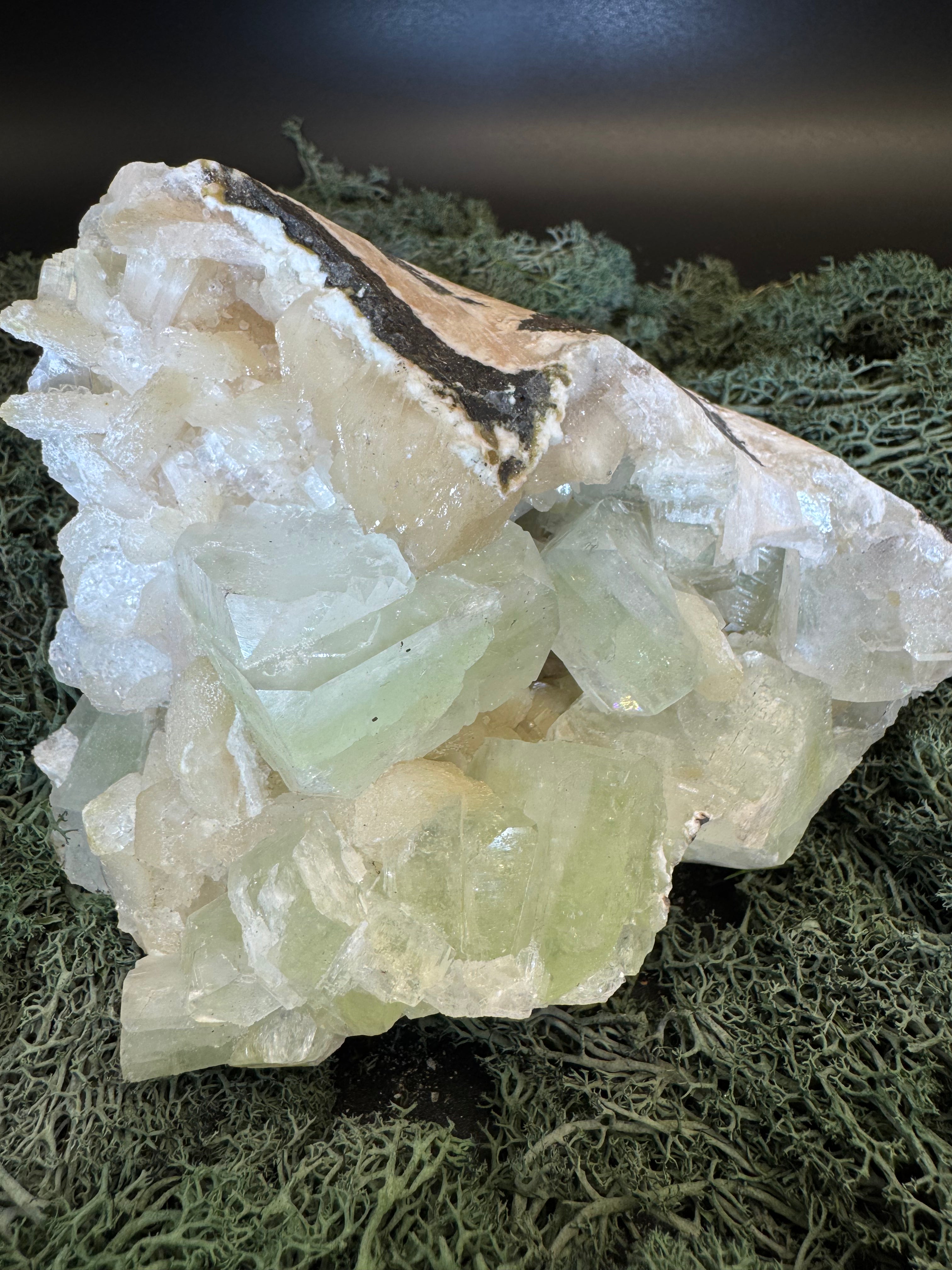 Grüner Apophyllit mit Stilbit Cluster aus Maharashtra, Nashik pune, Indien (1063g) - große Kristalle - crystal paradise