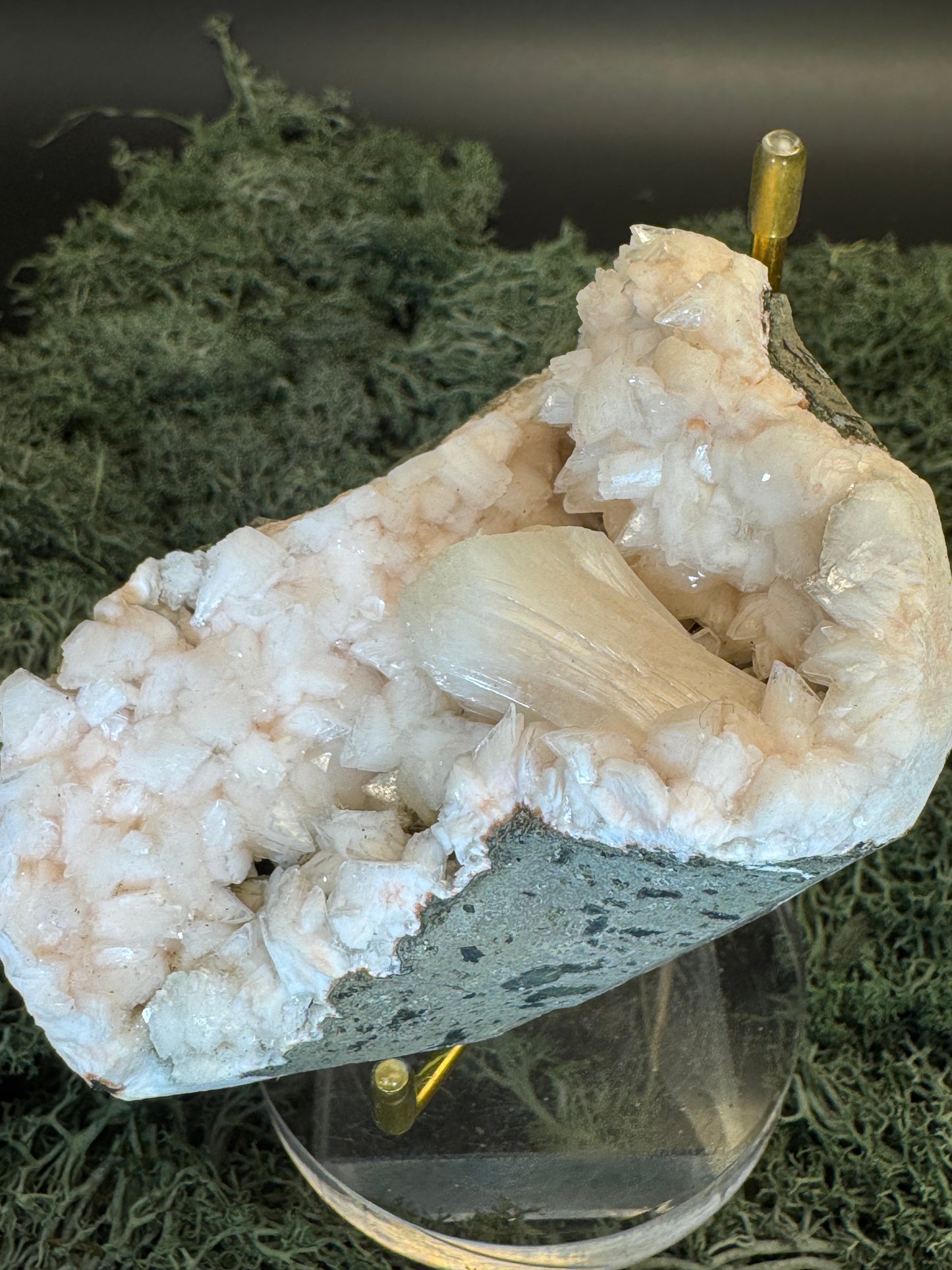 Heulandit / Euzeolit Geode mit Stilbit aus Maharashtra, Nashik pune, Indien (248g) - crystal paradise