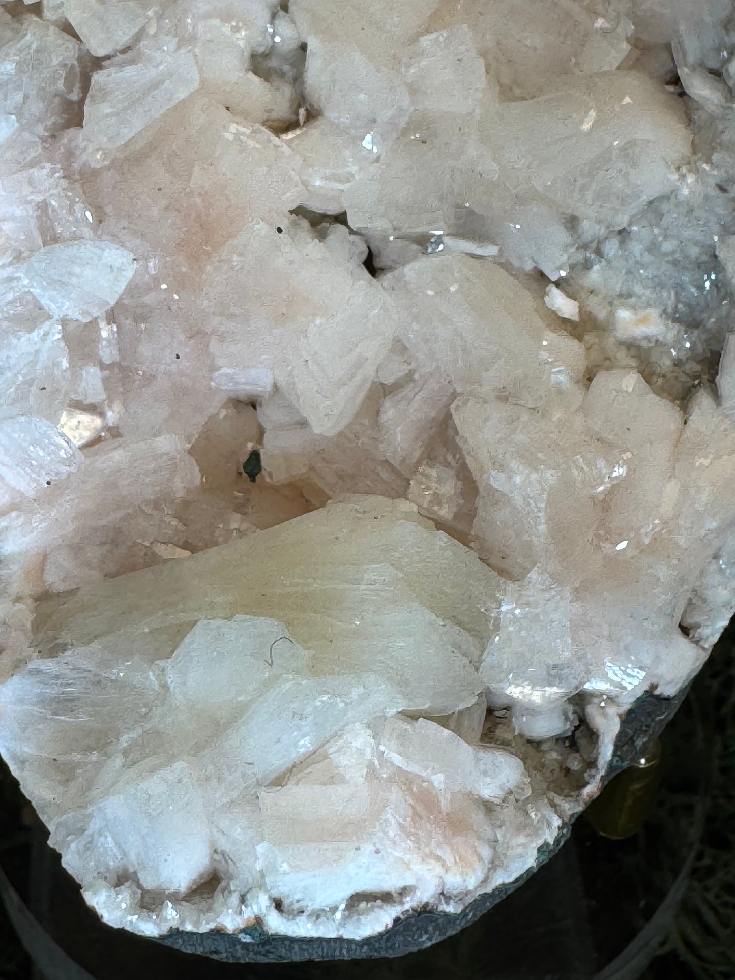 Heulandit / Euzeolit Geode mit Stilbit aus Maharashtra, Nashik pune, Indien (252g) - crystal paradise