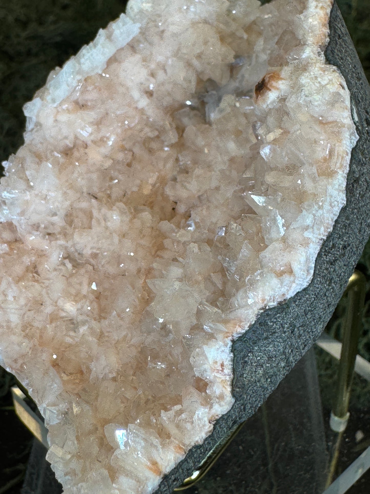 Heulandit / Euzeolit Geode aus Maharashtra, Nashik pune, Indien (121g) - crystal paradise