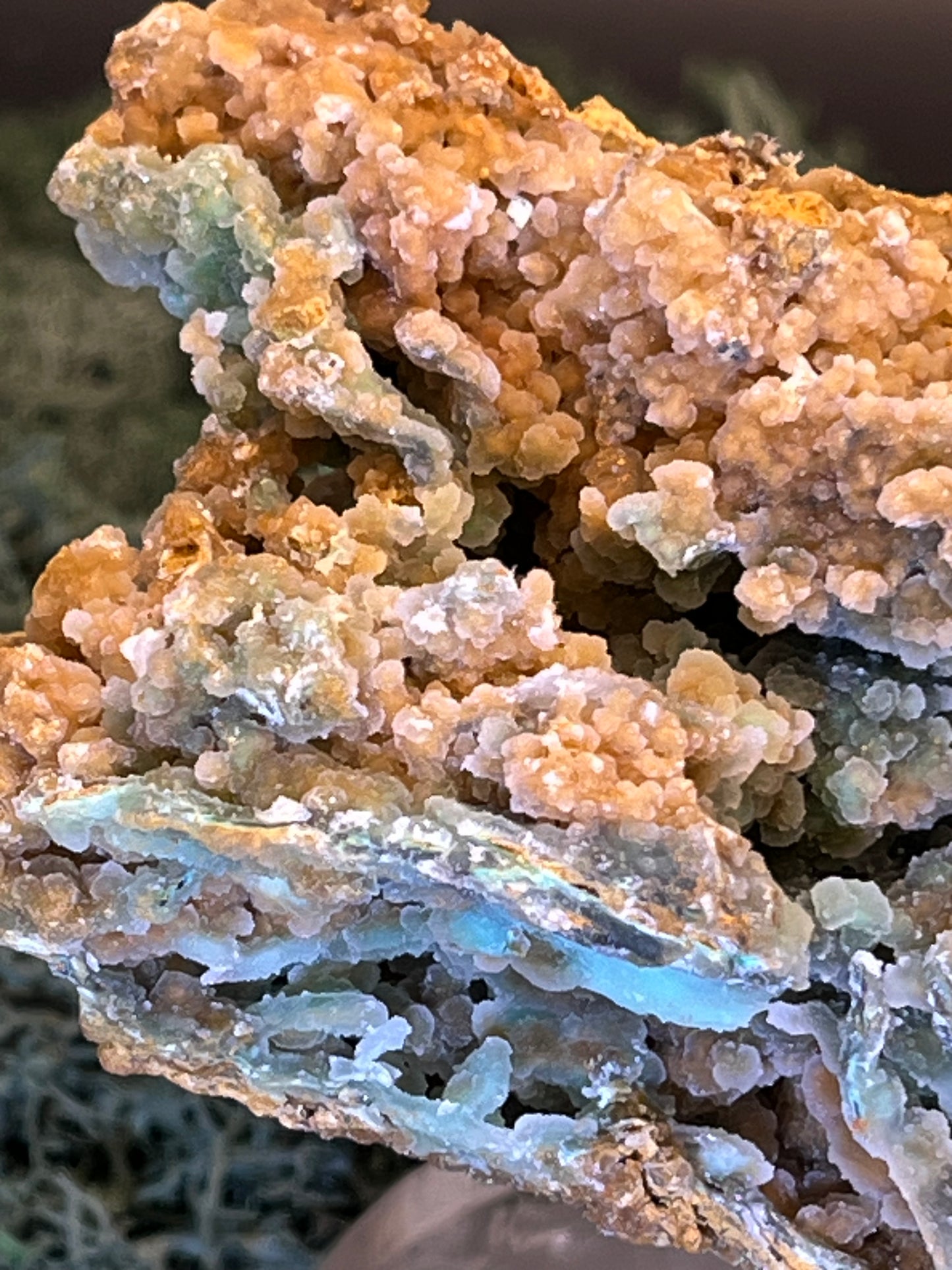 Smithsonit aus Indonesien (212g) - Handstufe - glitzernde grüne Kristalle mit schönen traubenförmigen Kristallen - crystal paradise