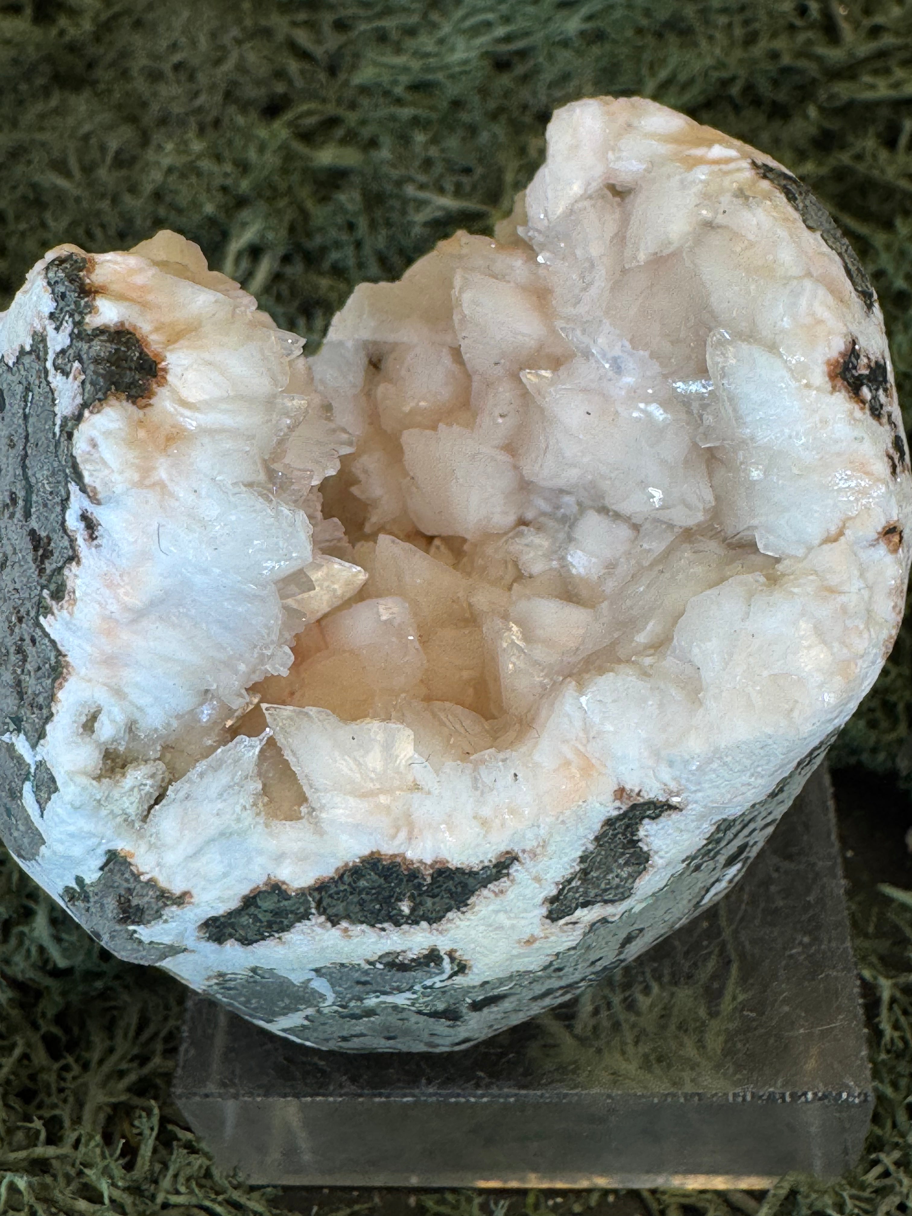 Heulandit / Euzeolit Geode aus Maharashtra, Nashik pune, Indien (197g) - crystal paradise