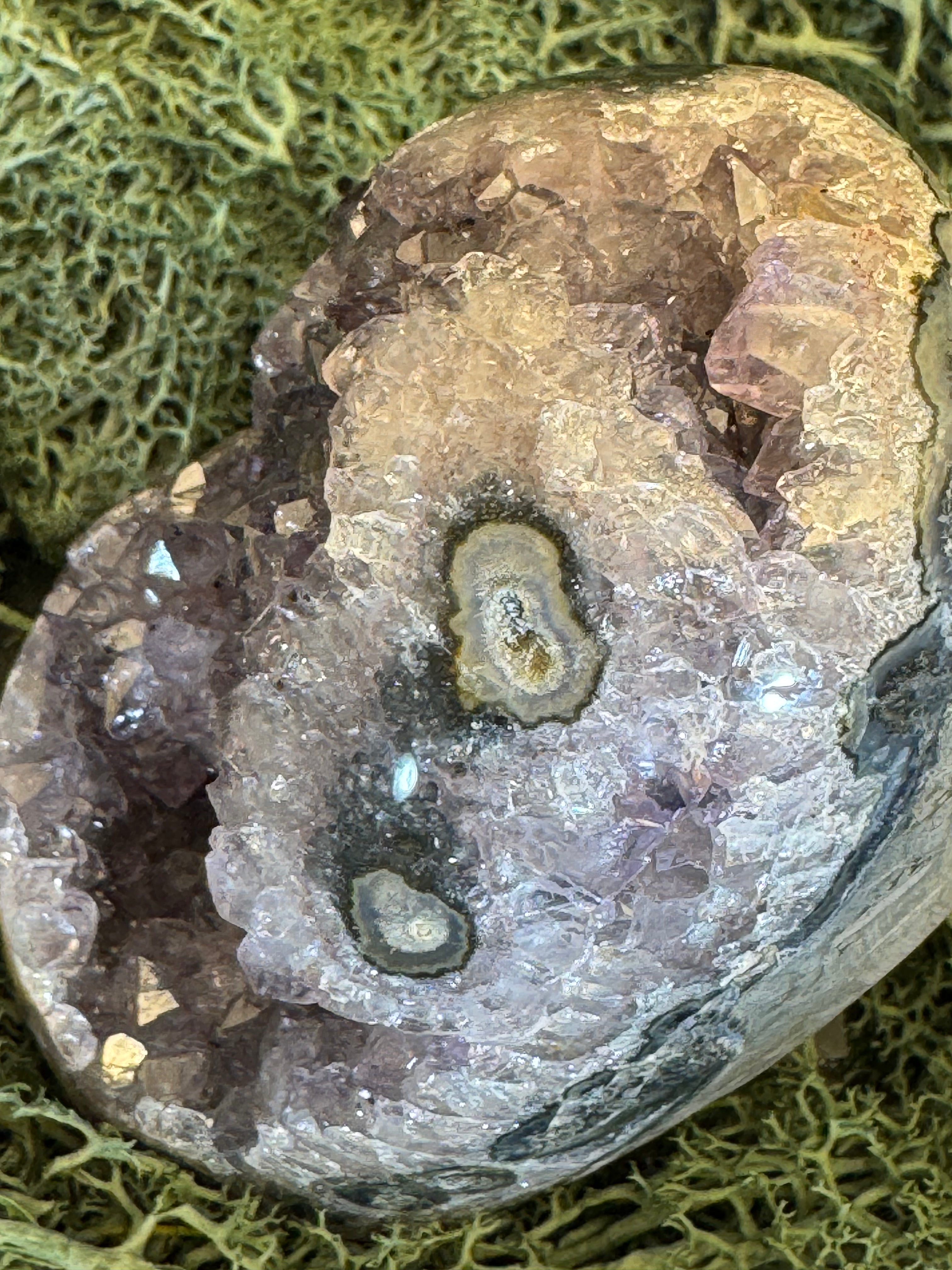 Achatisierter Amethyst Druse aus Uruguay (363g) - dunke Amethyste mit schöner Druzybildung - crystal paradise