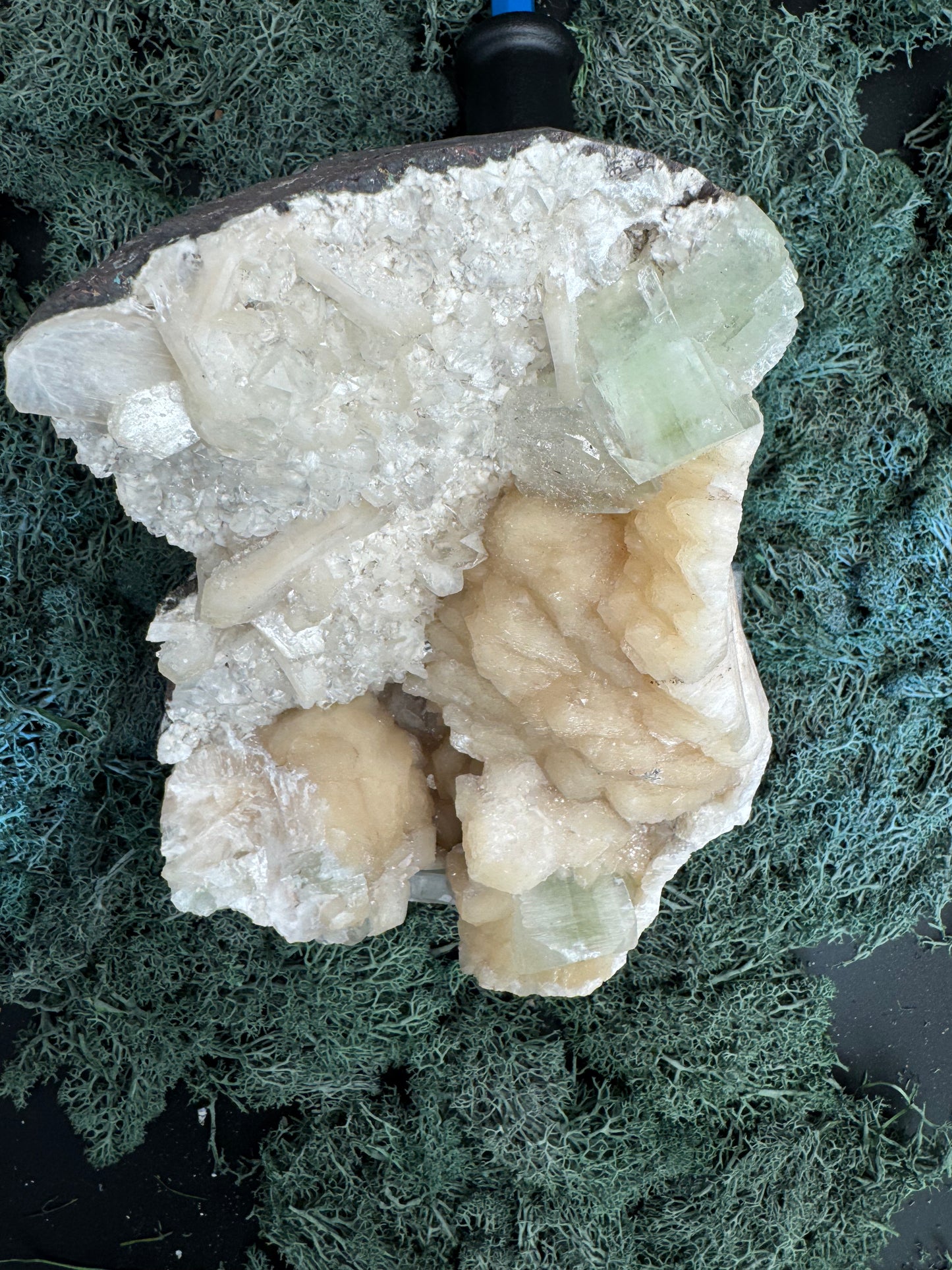 Grüner Apophyllit mit Stilbit XXL Cluster aus Maharashtra, Nashik pune, Indien (2991g)