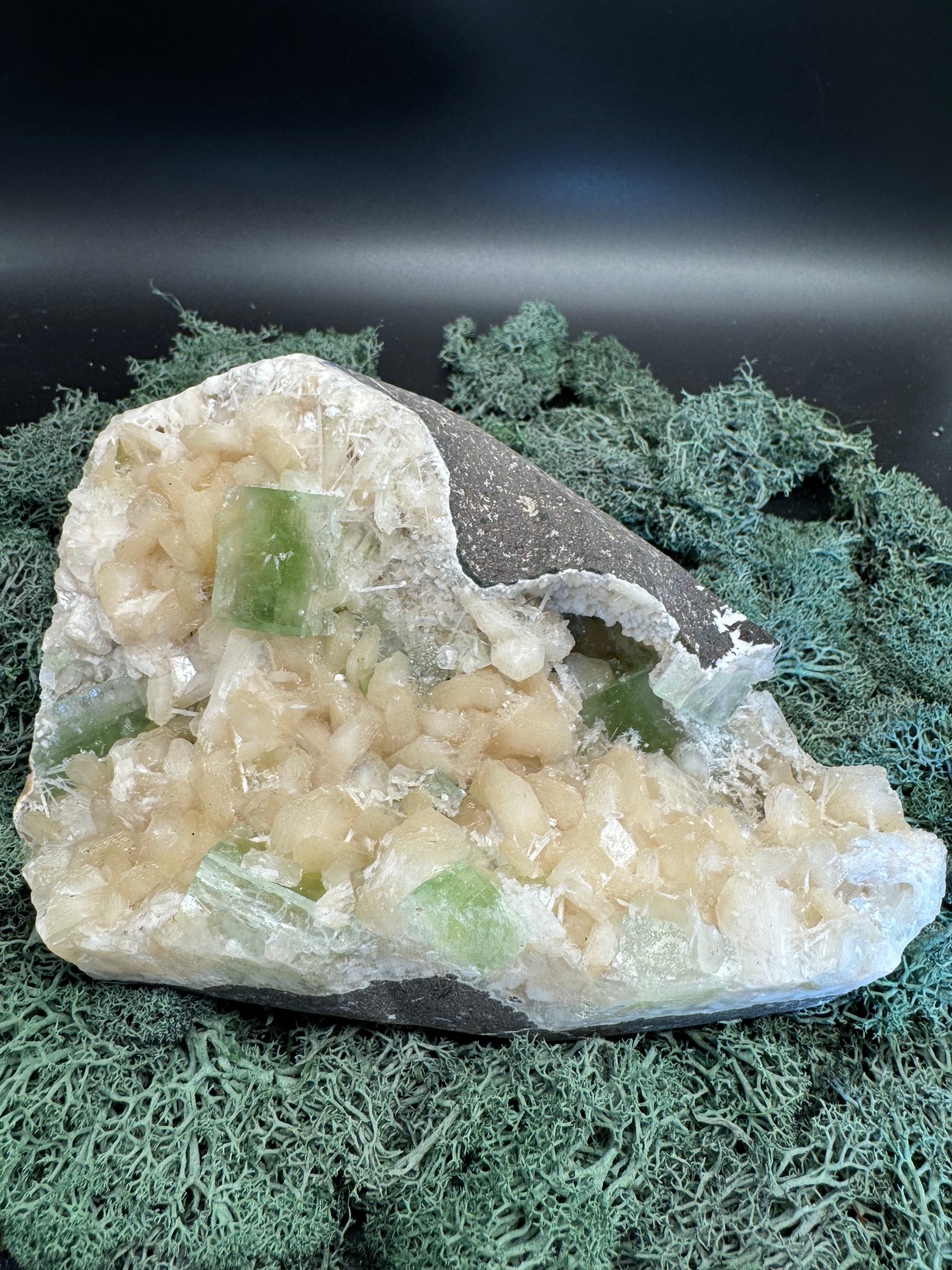 Grüner Apophyllit mit Stilbit XL Cluster aus Maharashtra, Nashik pune, Indien (1969g) - crystal paradise