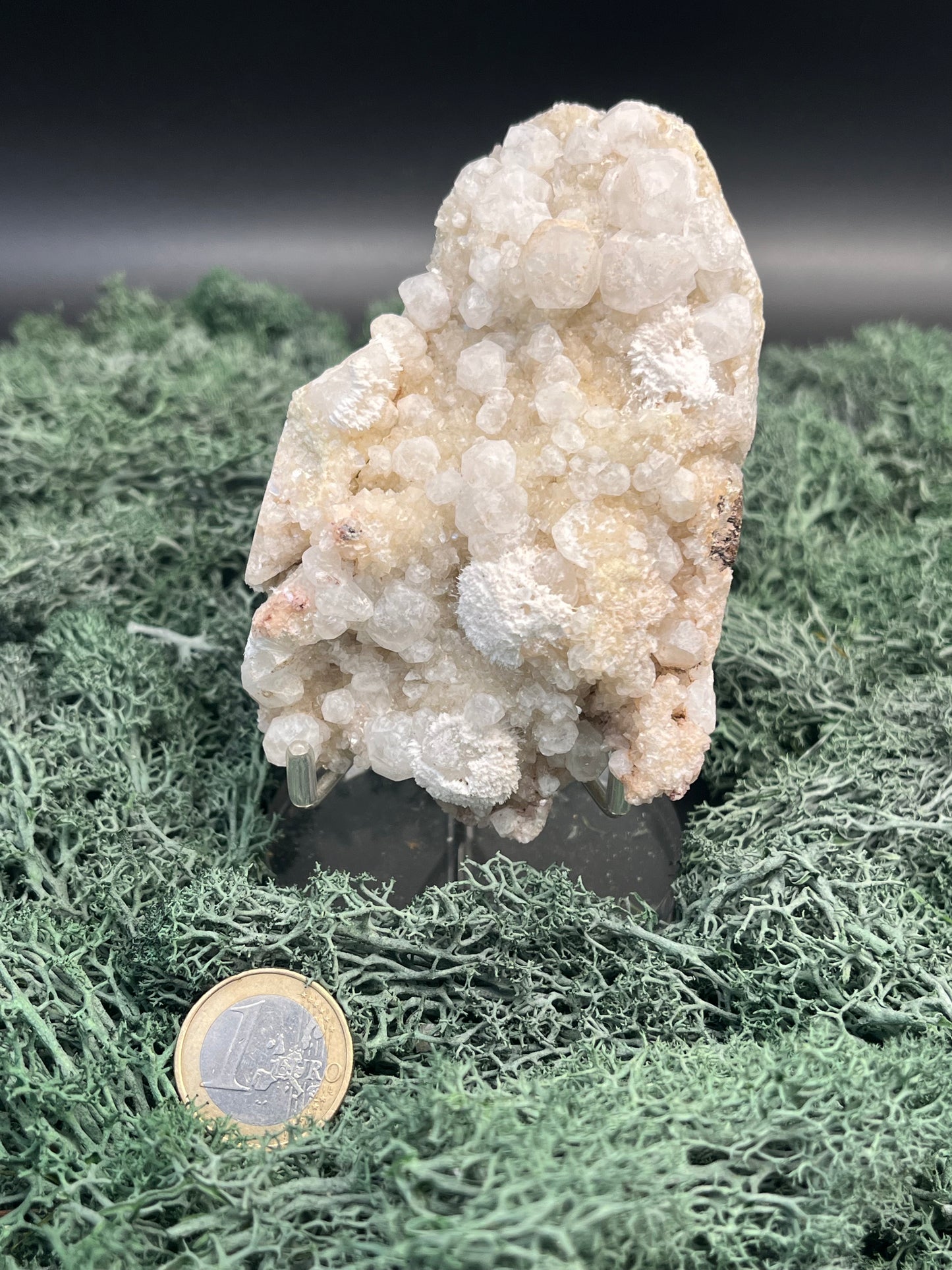 Okenit auf Apophyllit Cluster (Handstufe) aus Indien (241g) - sehr schöne Kristallbildung - crystal paradise