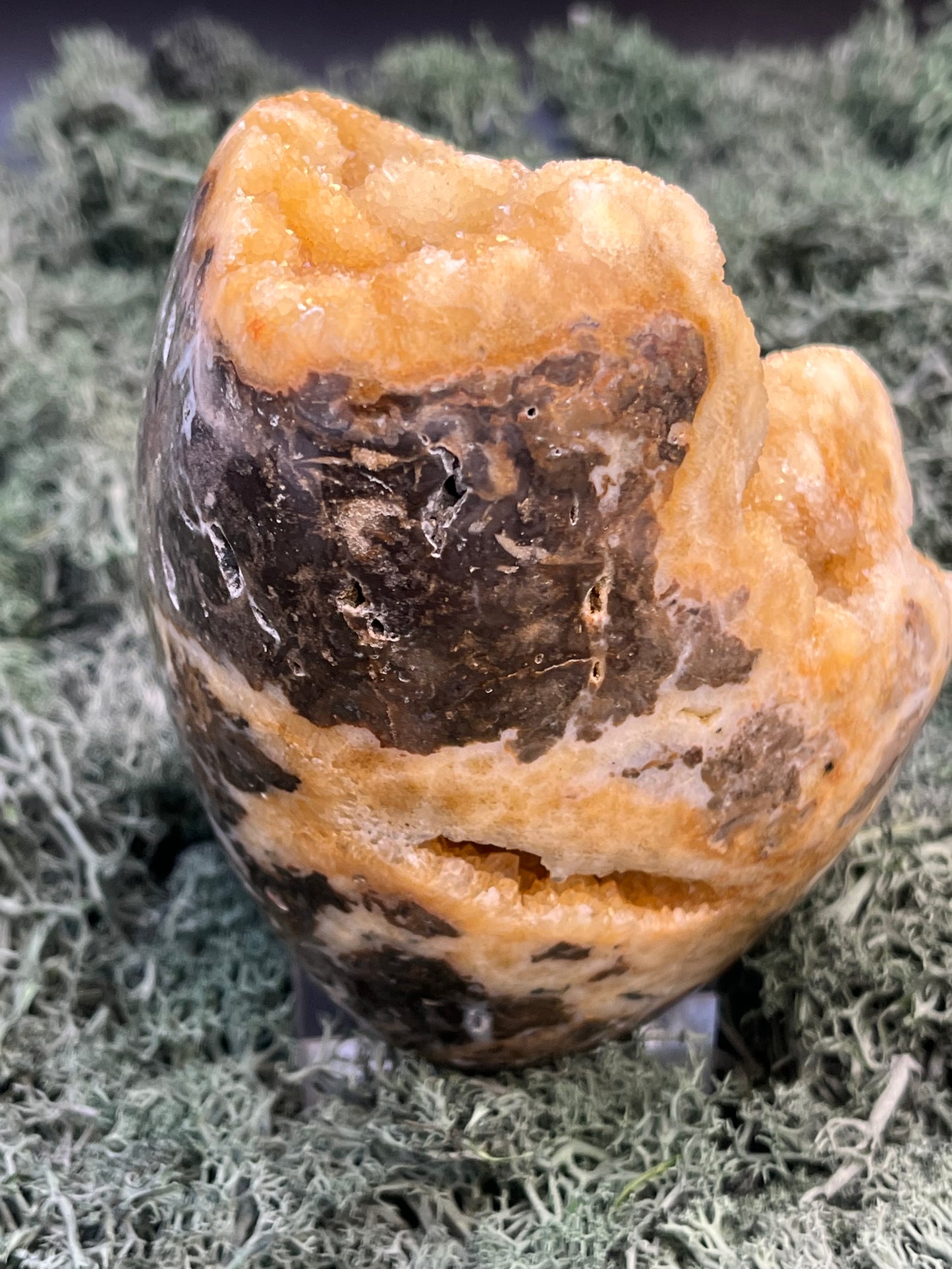 Gold-/beigefarbene Calcit Druzy Freeform aus Pakistan (978g) - super schöne Kugelkristalle und Druzys - crystal paradise