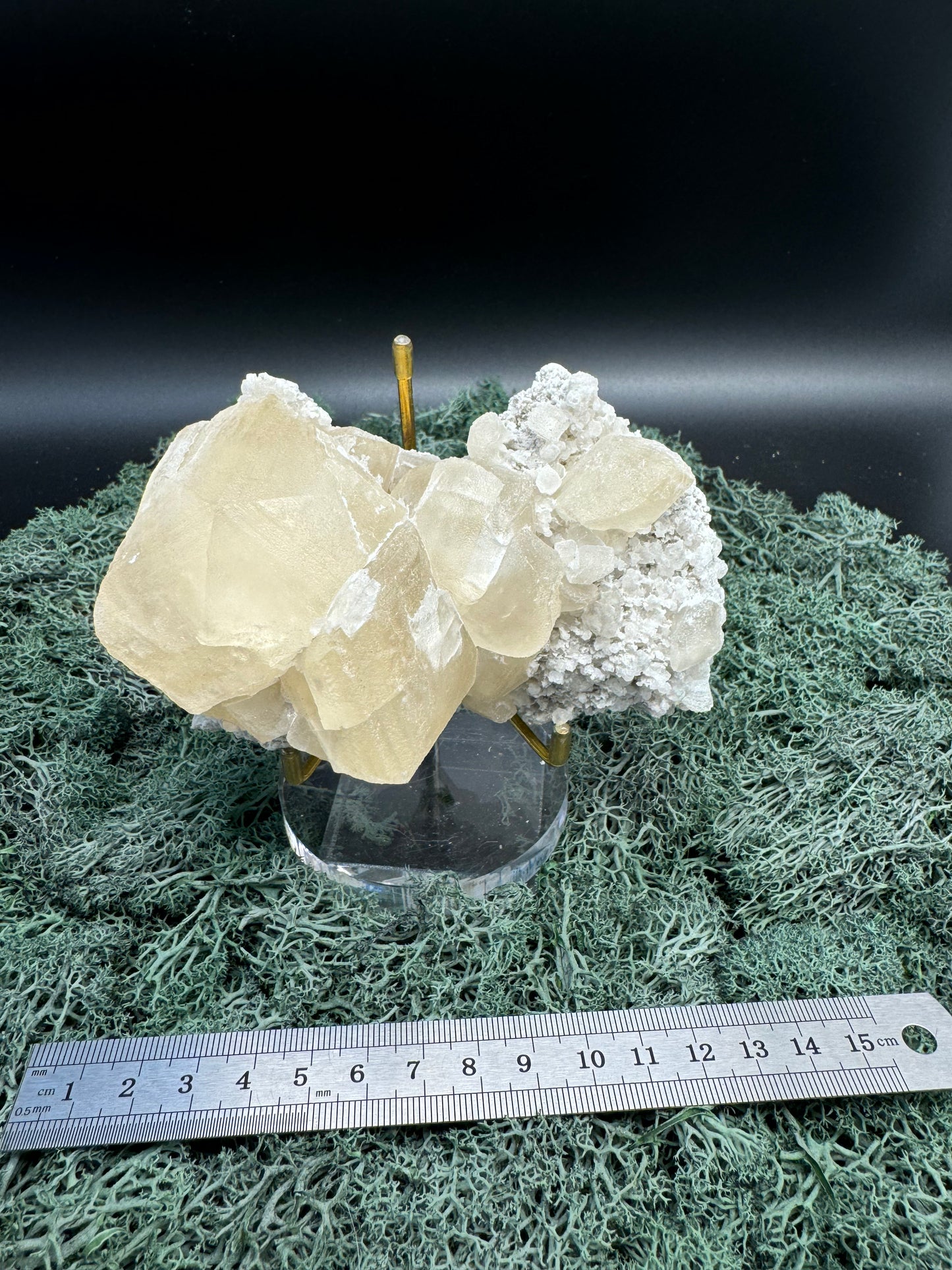 Gelber Calcit Großstufe (572g) aus Hubei, China - große schön ausgeprägte Kristalle - crystal paradise