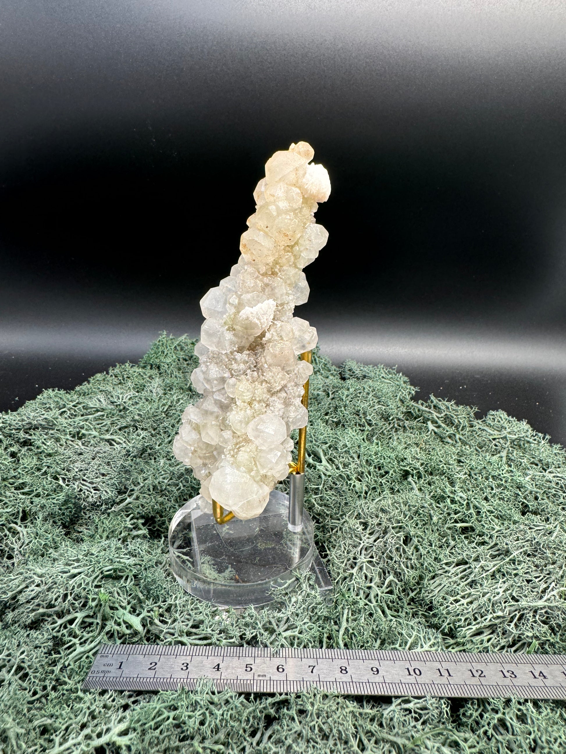 Okenit auf Calcit und Apophyllit Cluster aus Indien (189g) - crystal paradise