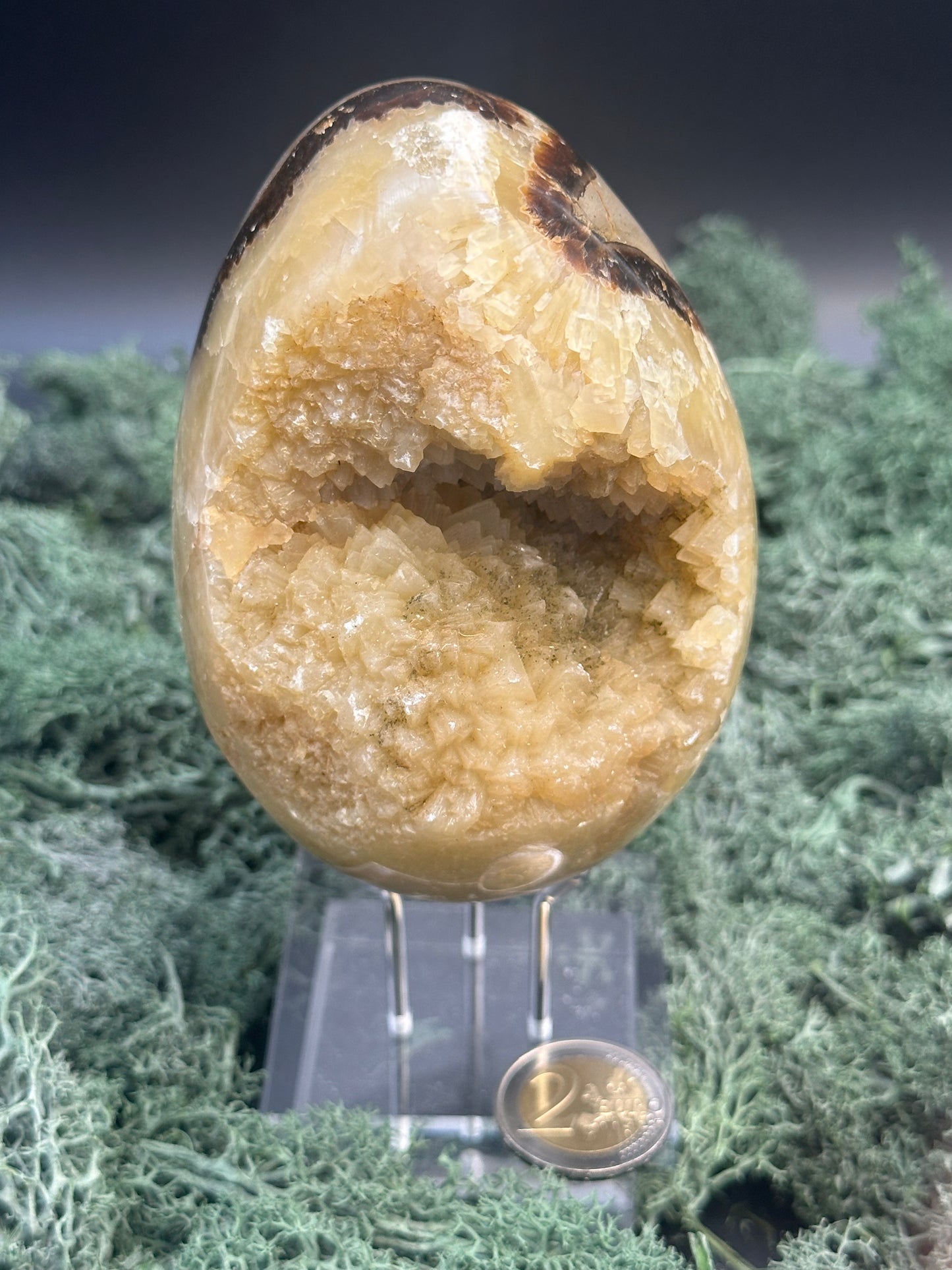 Sepatrie Ei (936g) - gross mit sehr schöne Druzys - crystal paradise