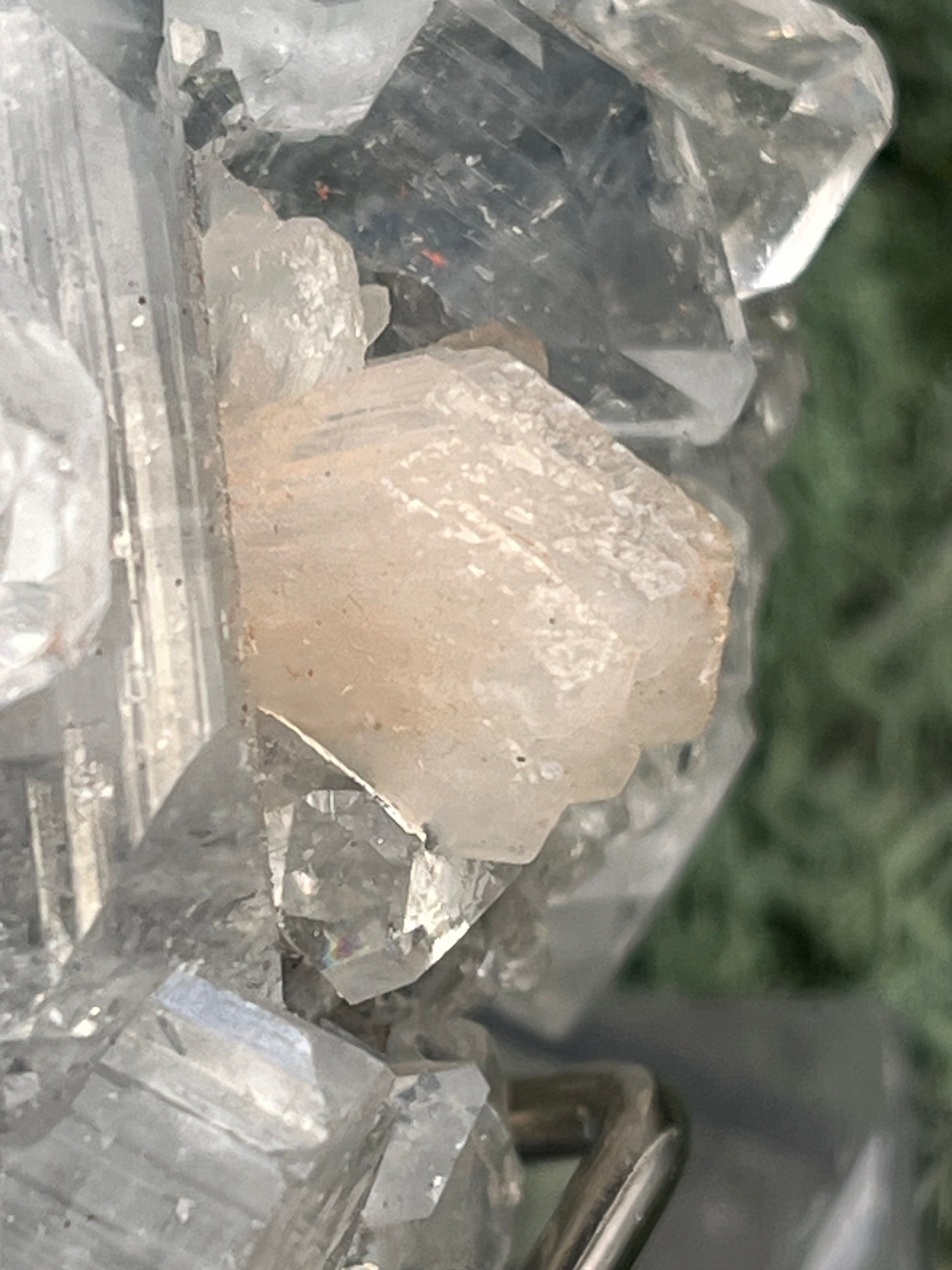 Apophyllit Stilbit Cluster aus Indien (78g) - crystal paradise